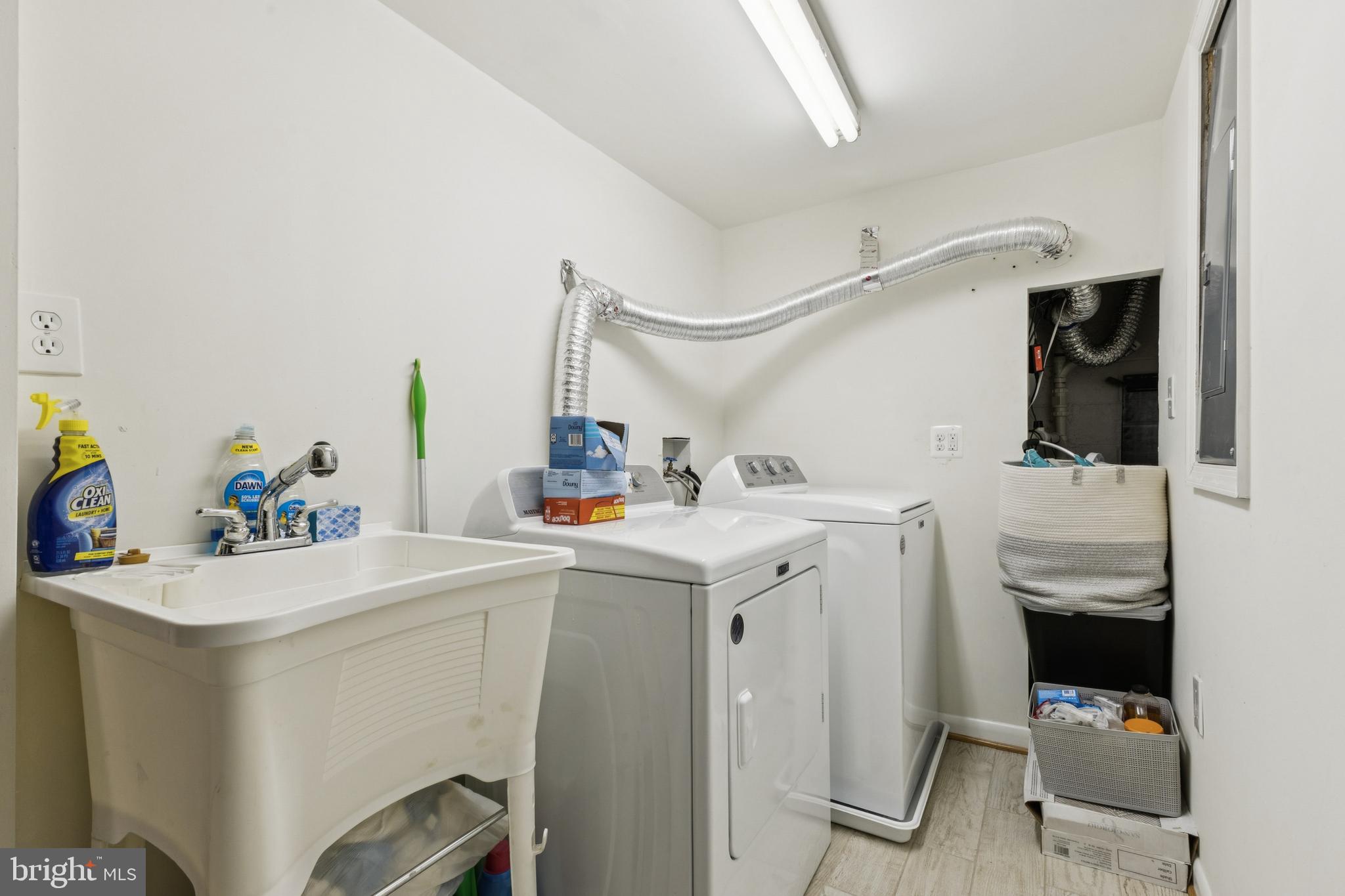 MAPLE HILL - Residential