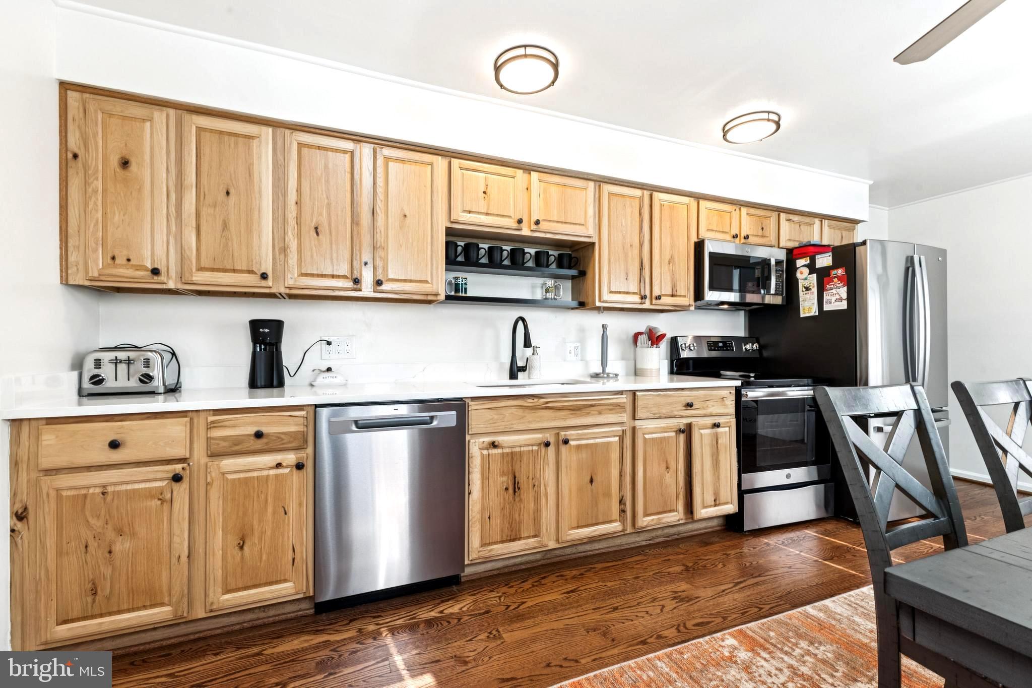 MAPLE HILL - Residential