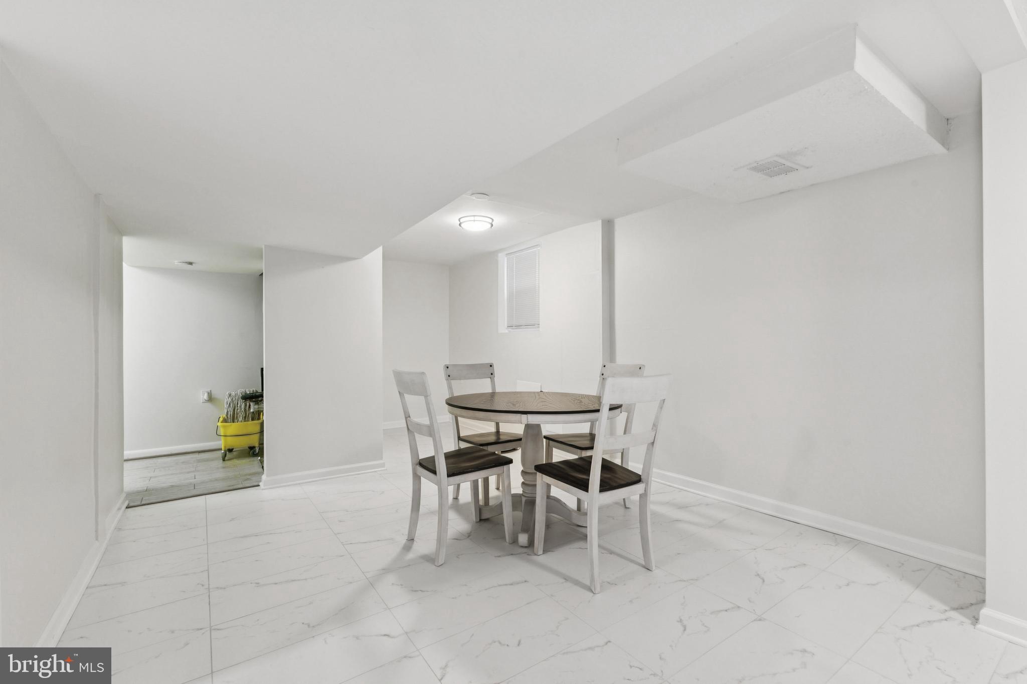 MAPLE HILL - Residential