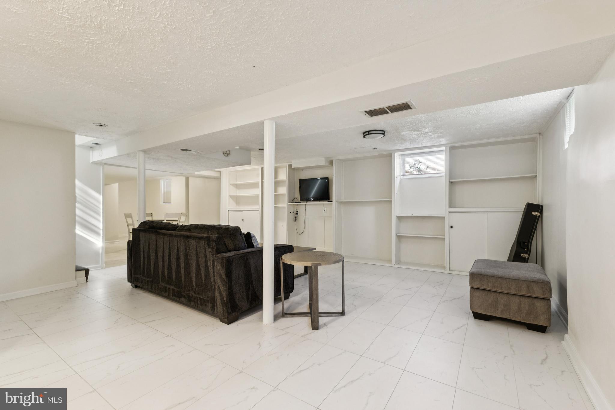 MAPLE HILL - Residential