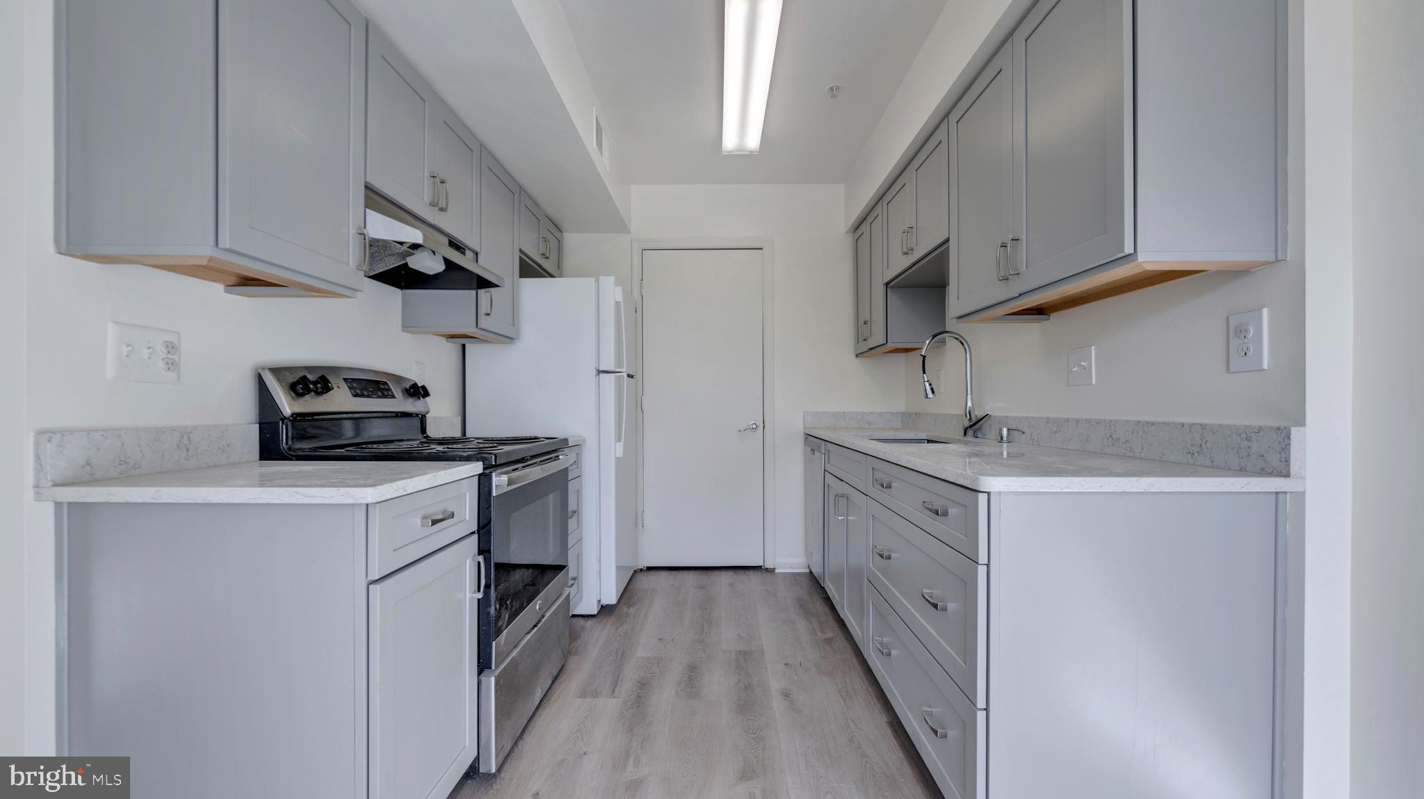 LONGMEAD CROSSING - Residential