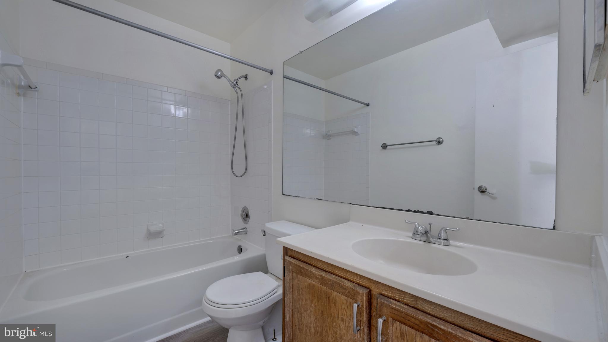 LONGMEAD CROSSING - Residential