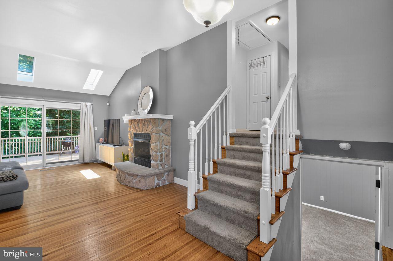 103 KENWOOD DRIVE