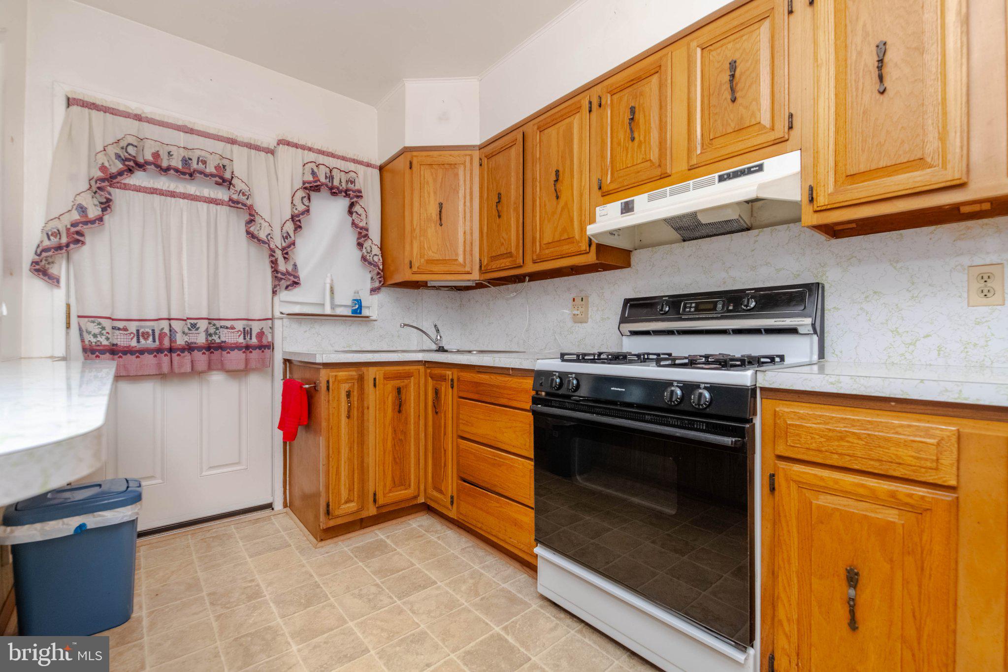 3410 WALLFORD DRIVE