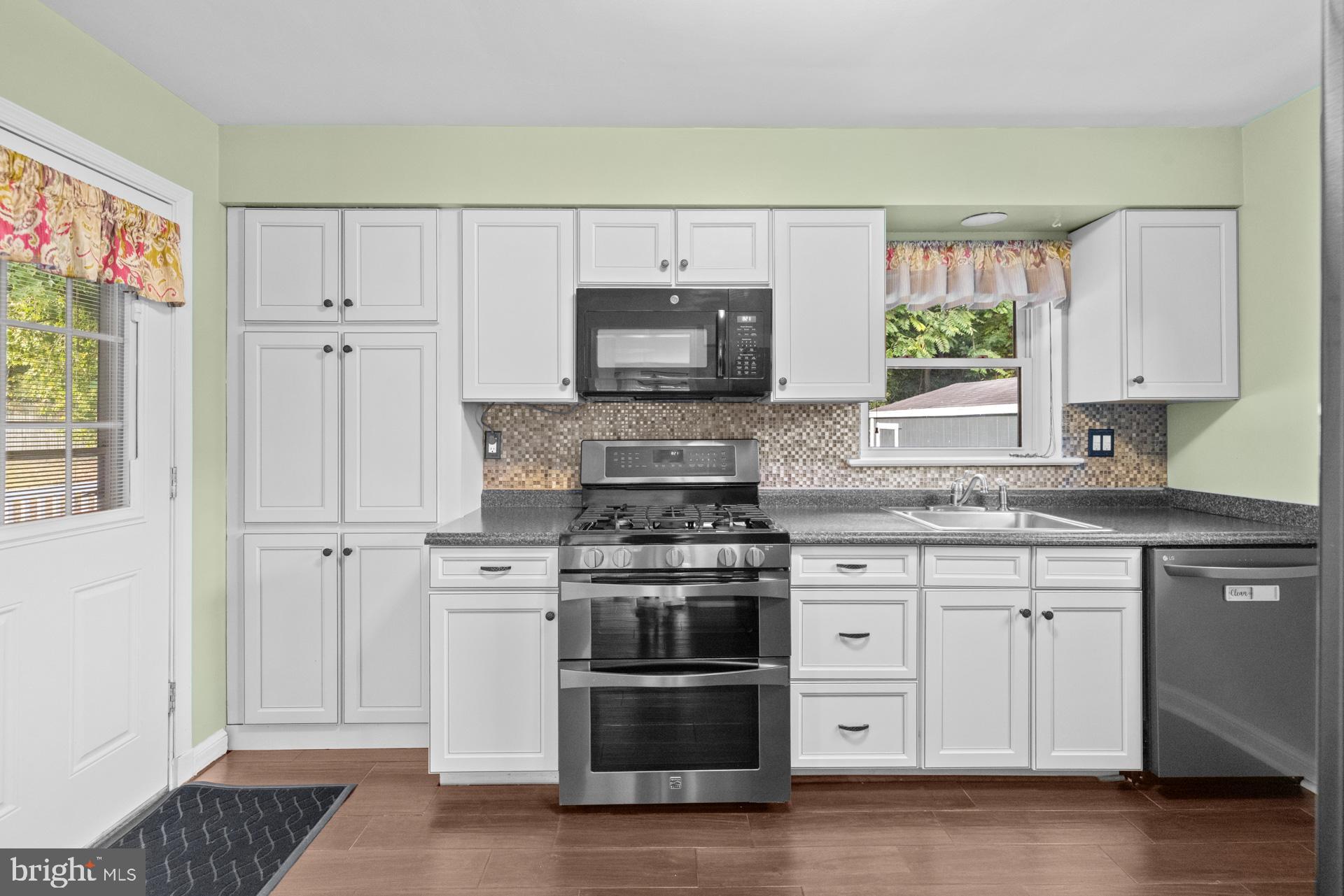 NORTH BARNABY - Residential