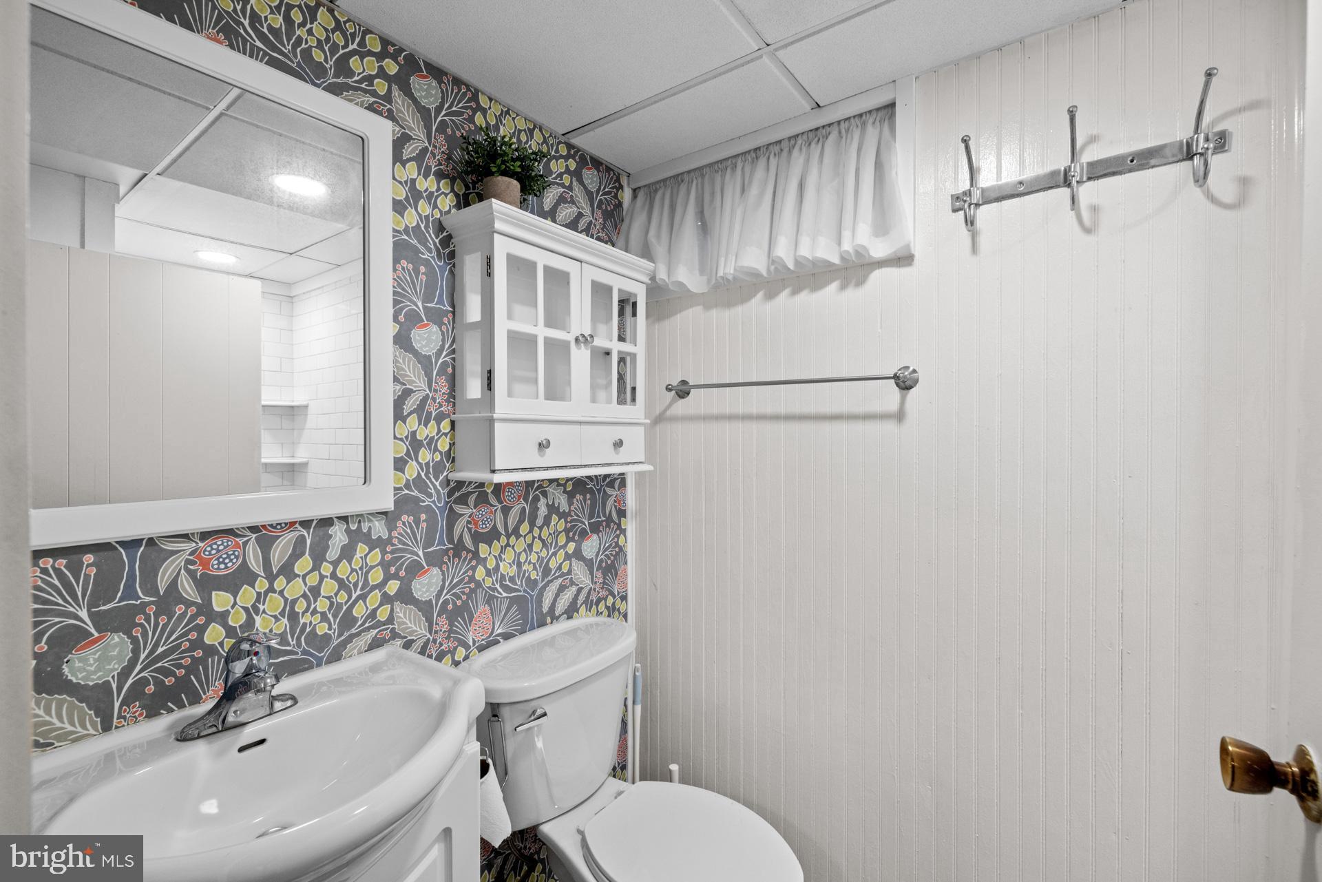 NORTH BARNABY - Residential