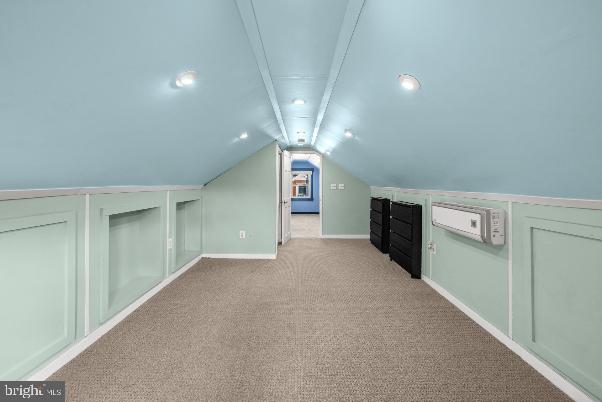 NORTH BARNABY - Residential