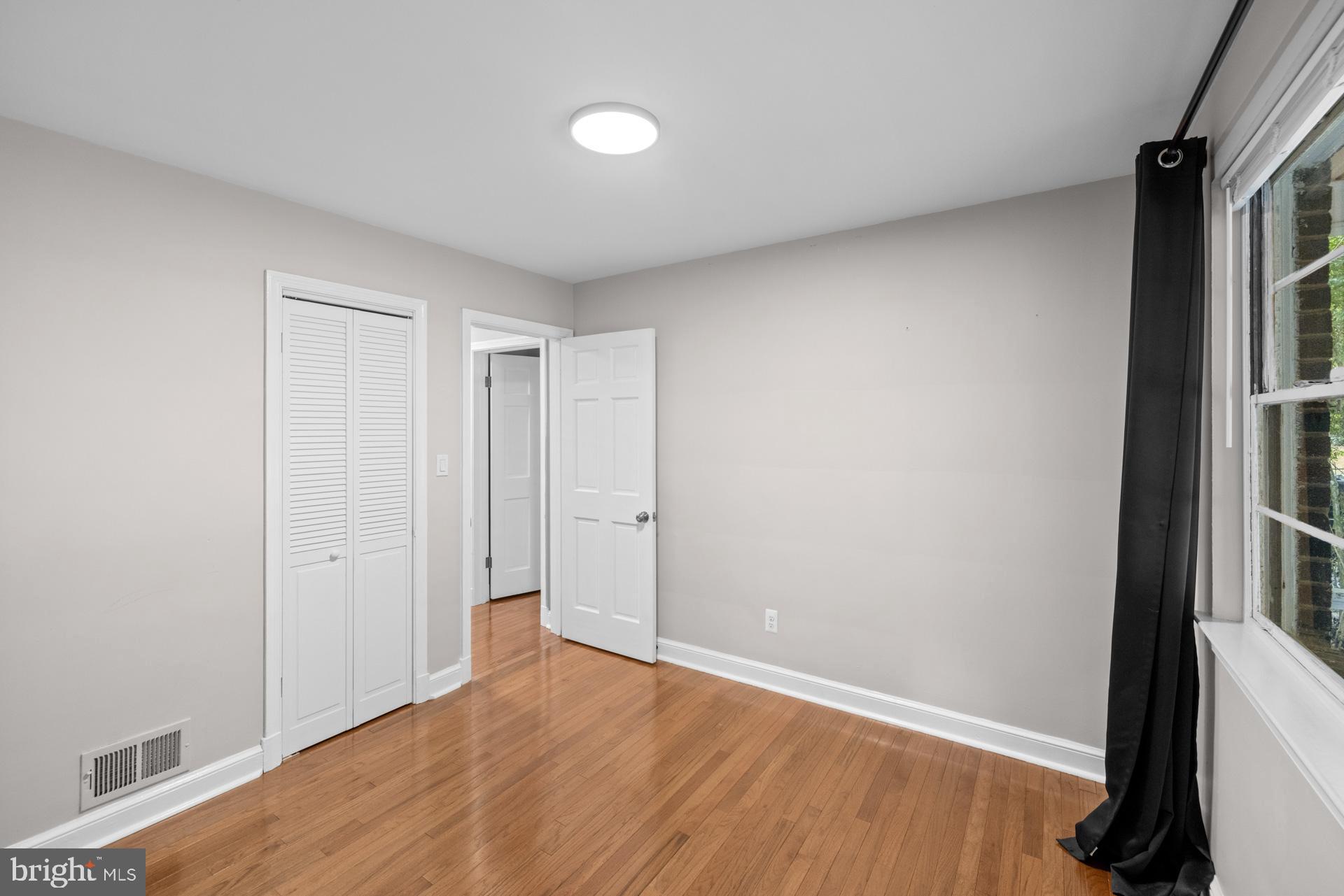 NORTH BARNABY - Residential