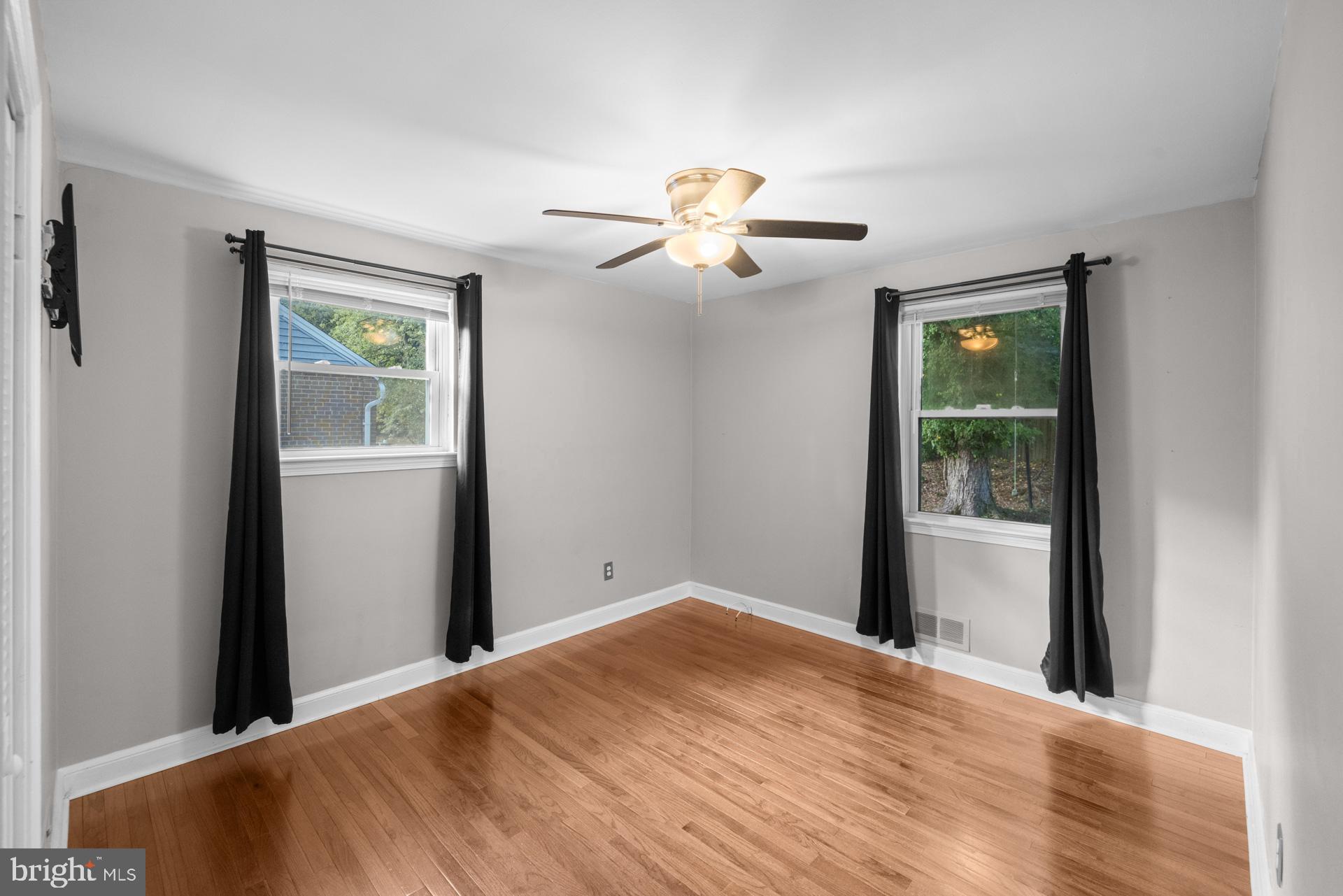 NORTH BARNABY - Residential