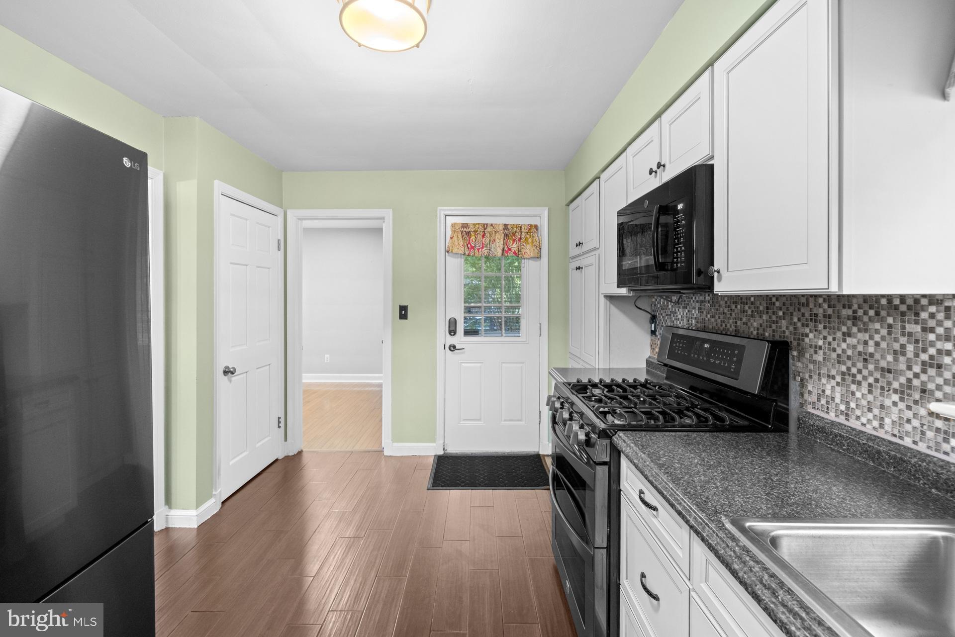 NORTH BARNABY - Residential