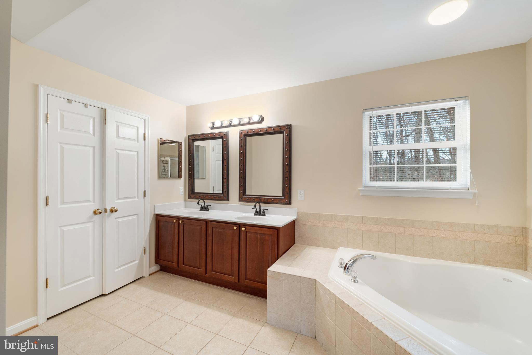 HUNTERS BROOKE SUB - Residential