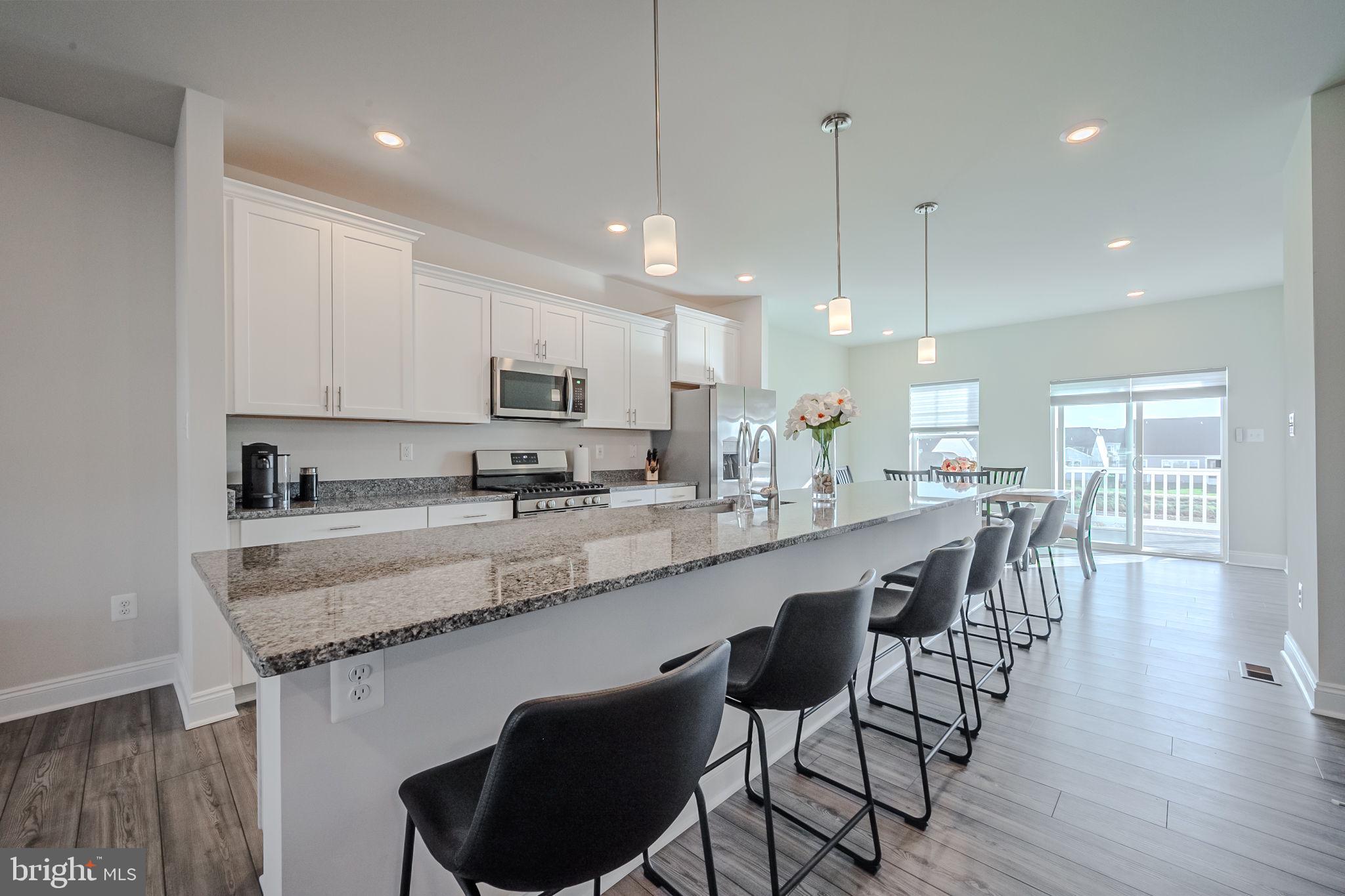 PLANTATION LAKES - Residential