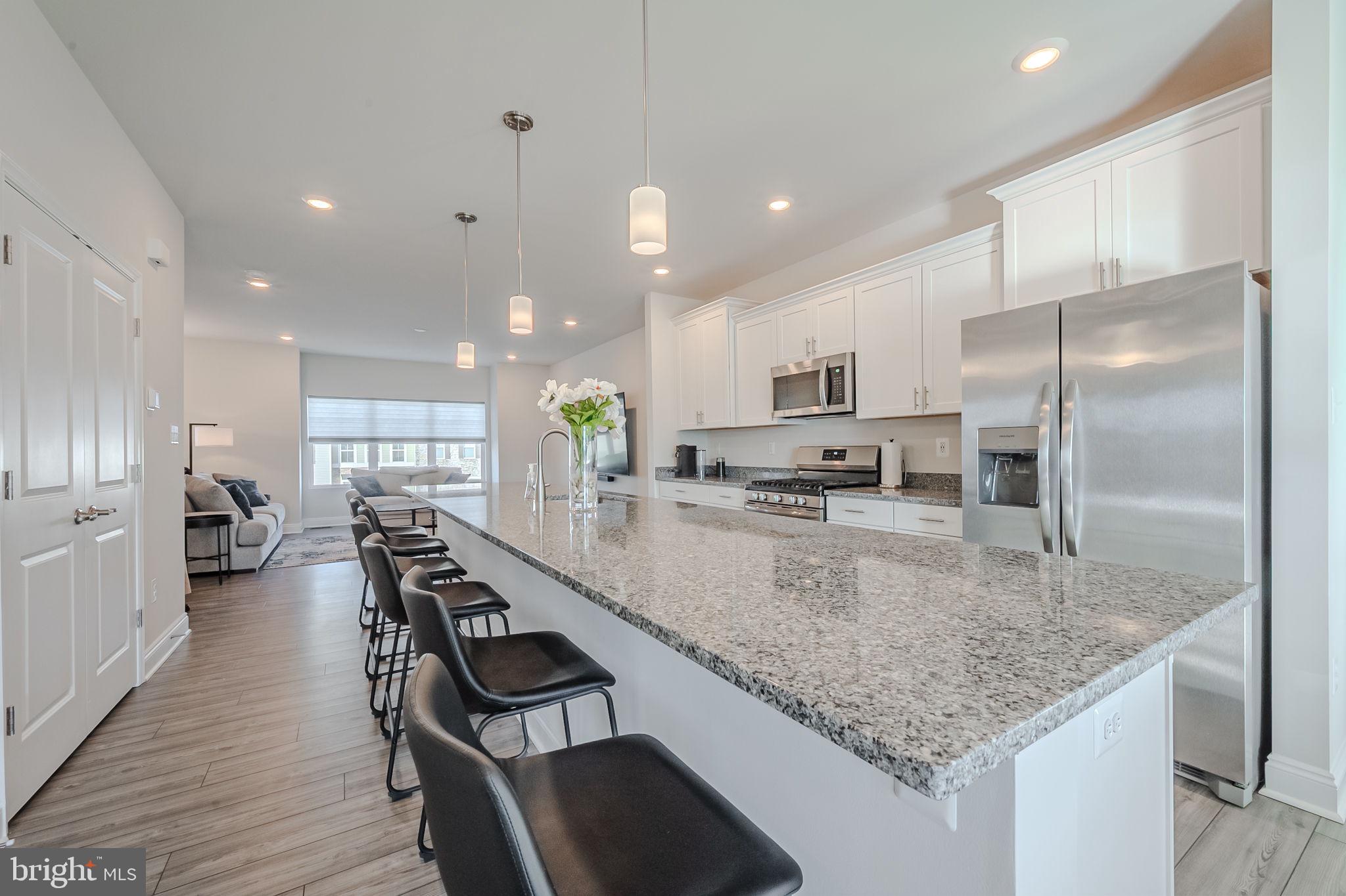 PLANTATION LAKES - Residential