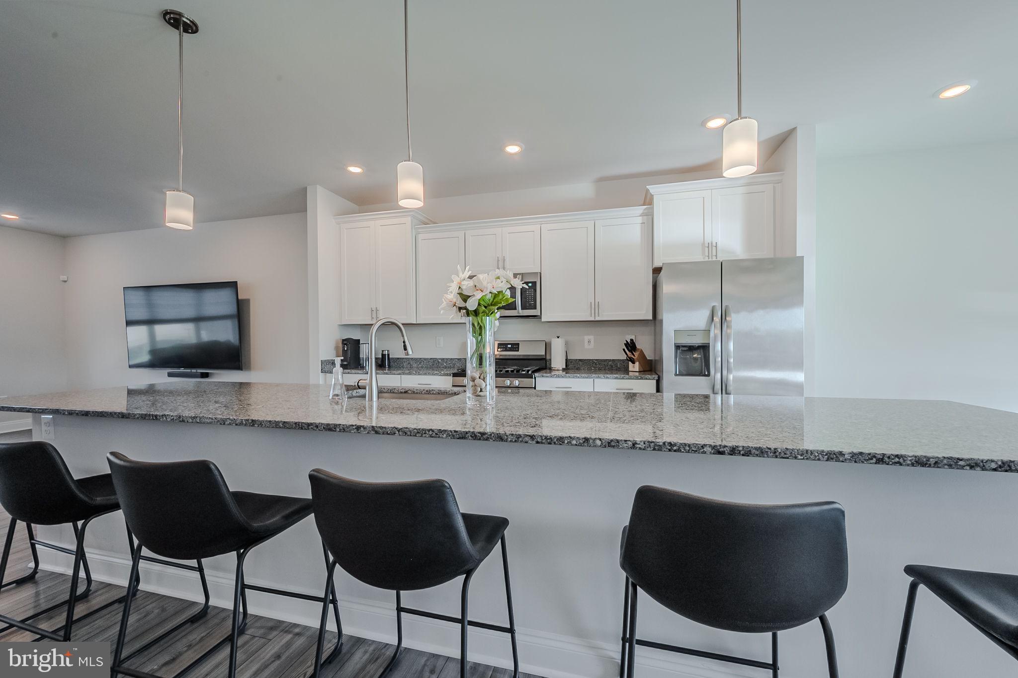 PLANTATION LAKES - Residential