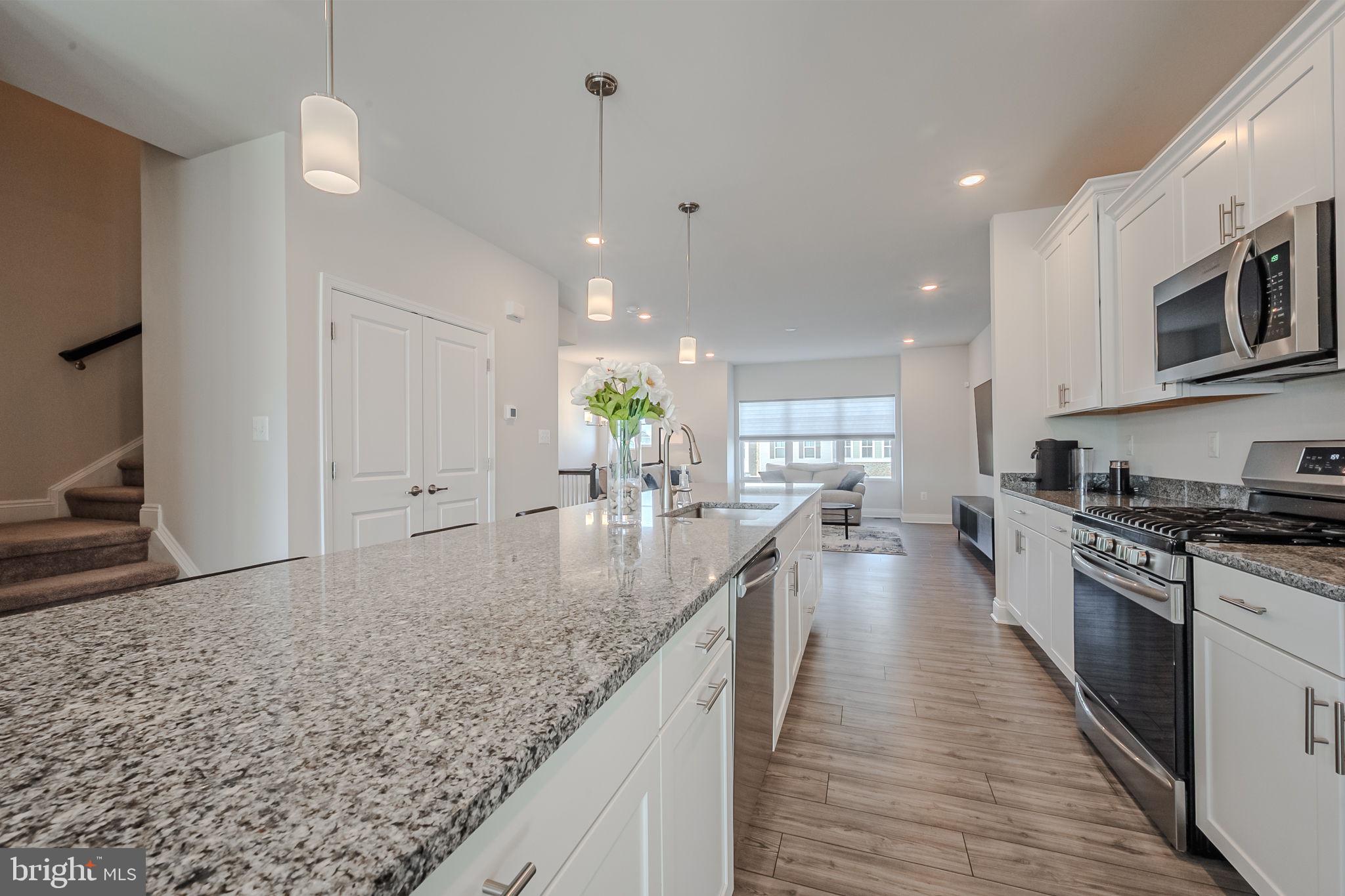 PLANTATION LAKES - Residential