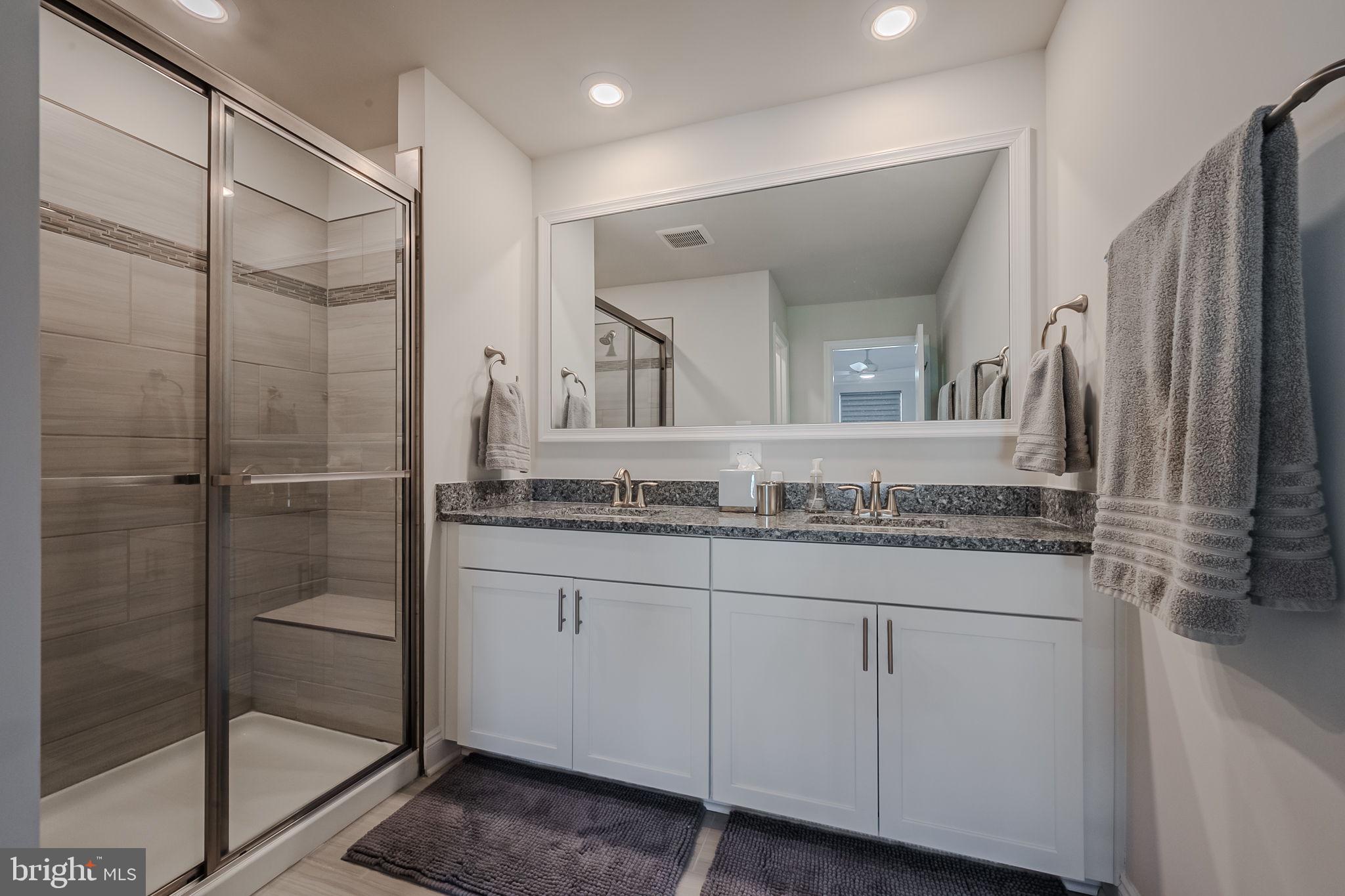 PLANTATION LAKES - Residential