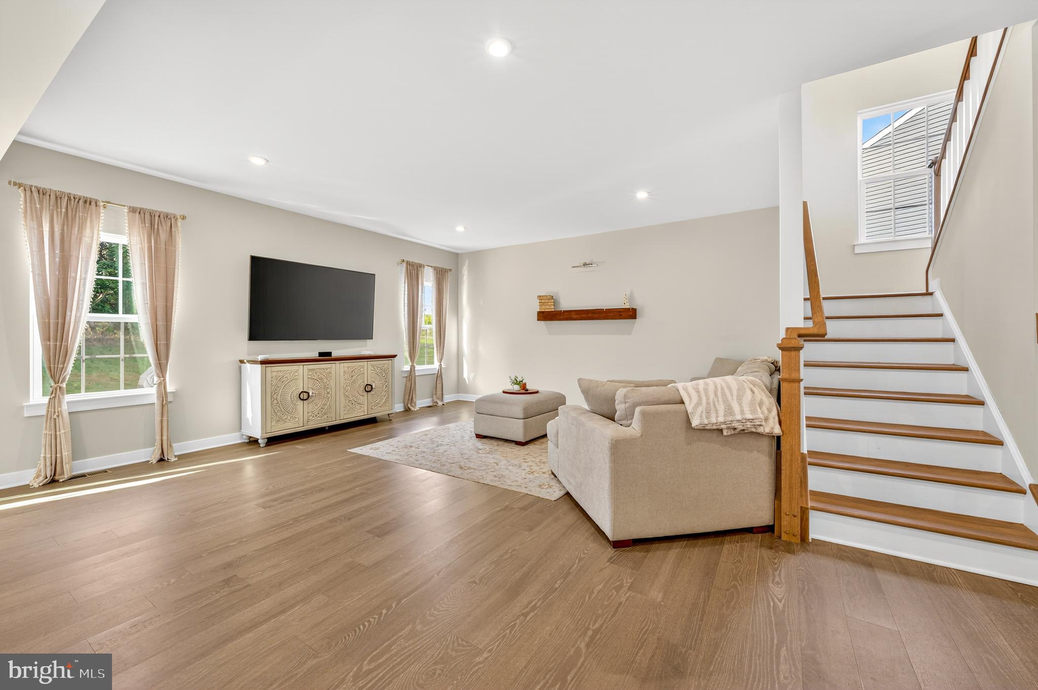 STONE HILL MEADOWS - Residential