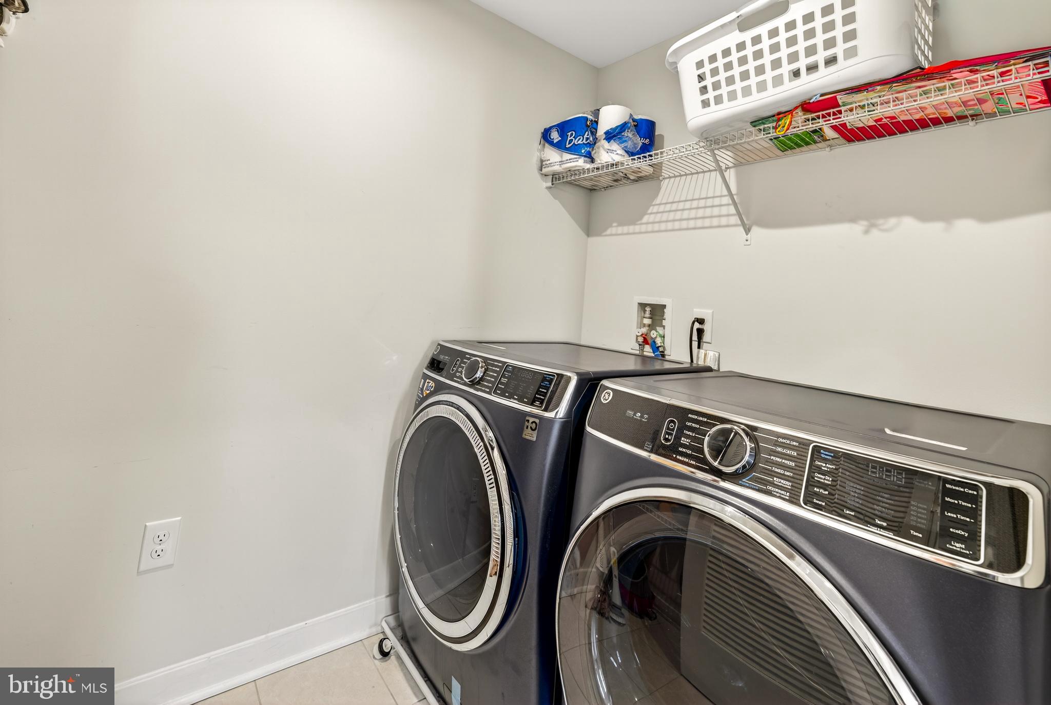 STONE HILL MEADOWS - Residential