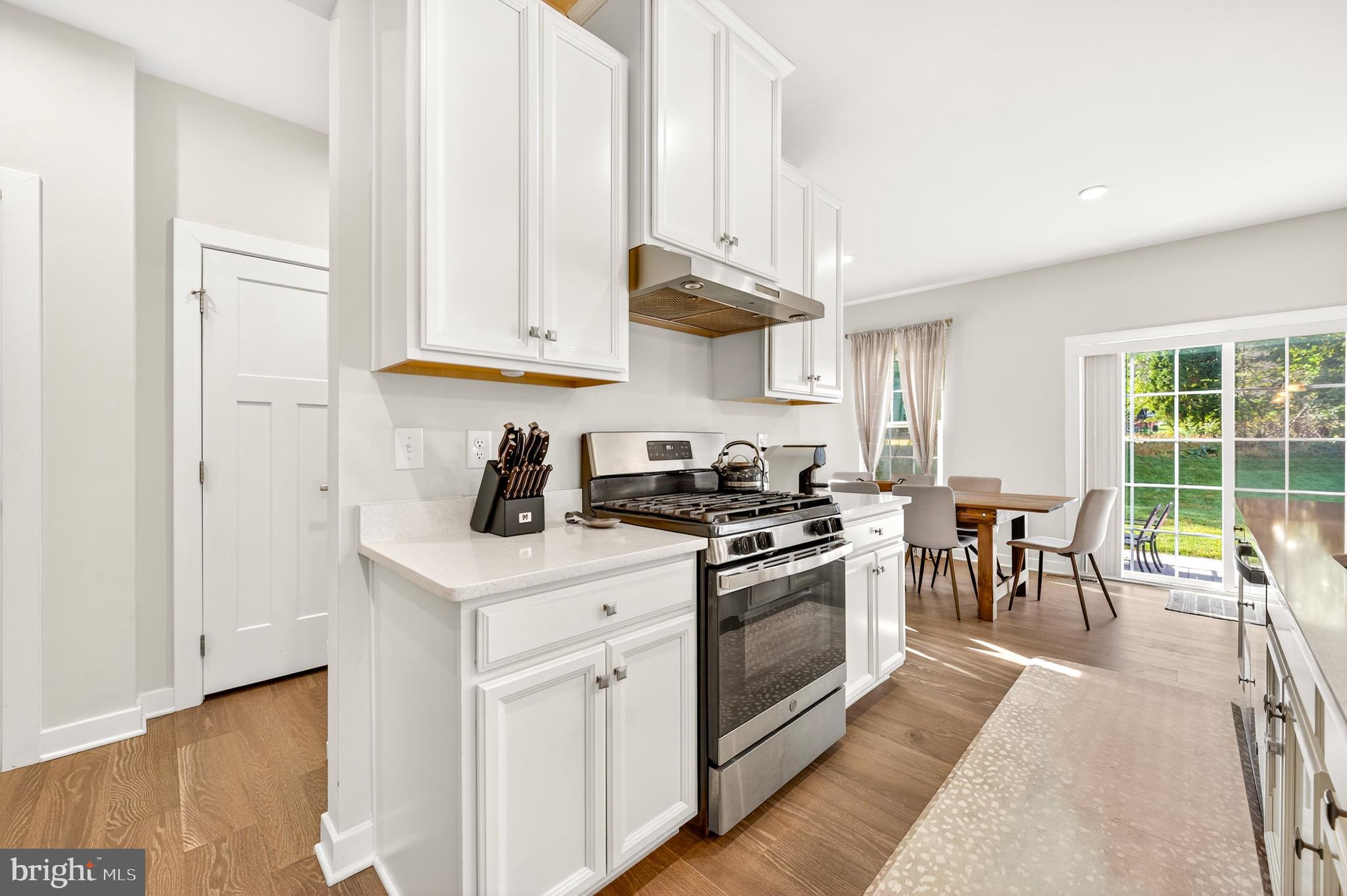 STONE HILL MEADOWS - Residential