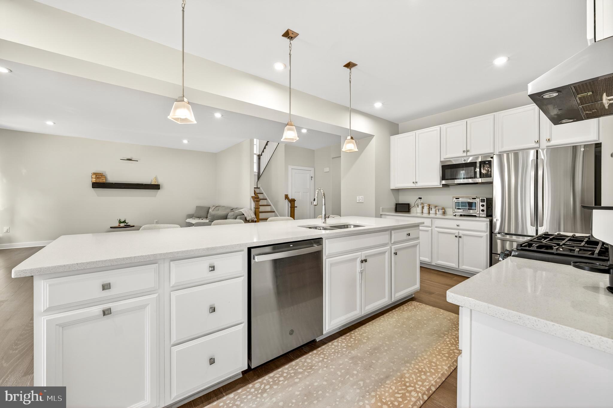 STONE HILL MEADOWS - Residential