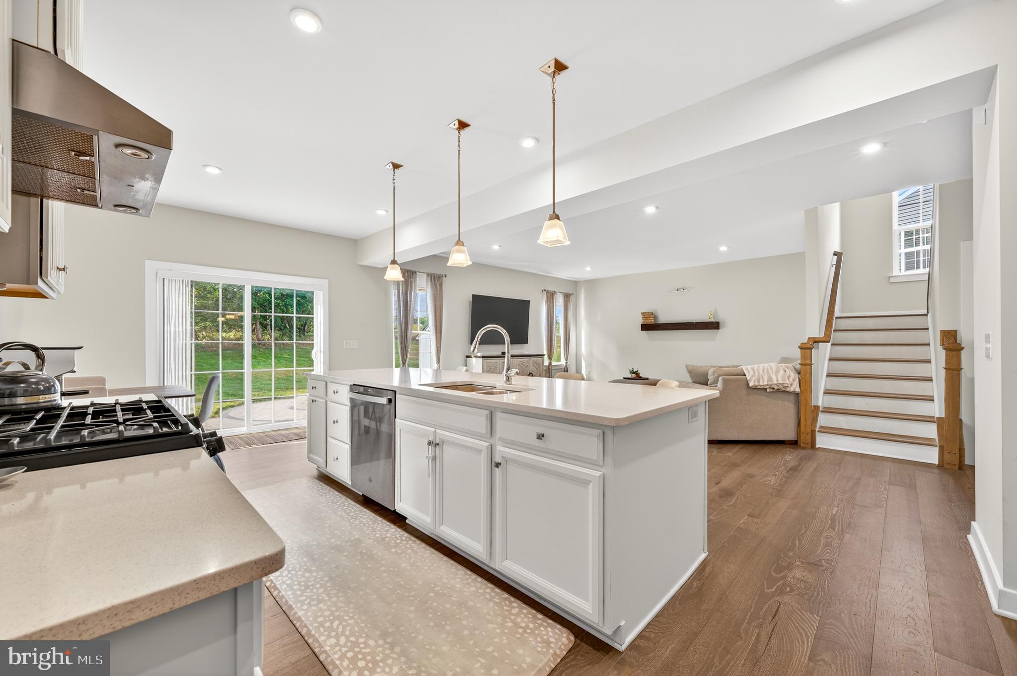 STONE HILL MEADOWS - Residential