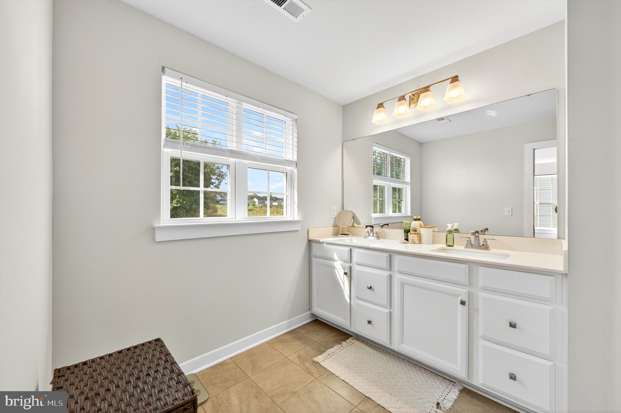 STONE HILL MEADOWS - Residential