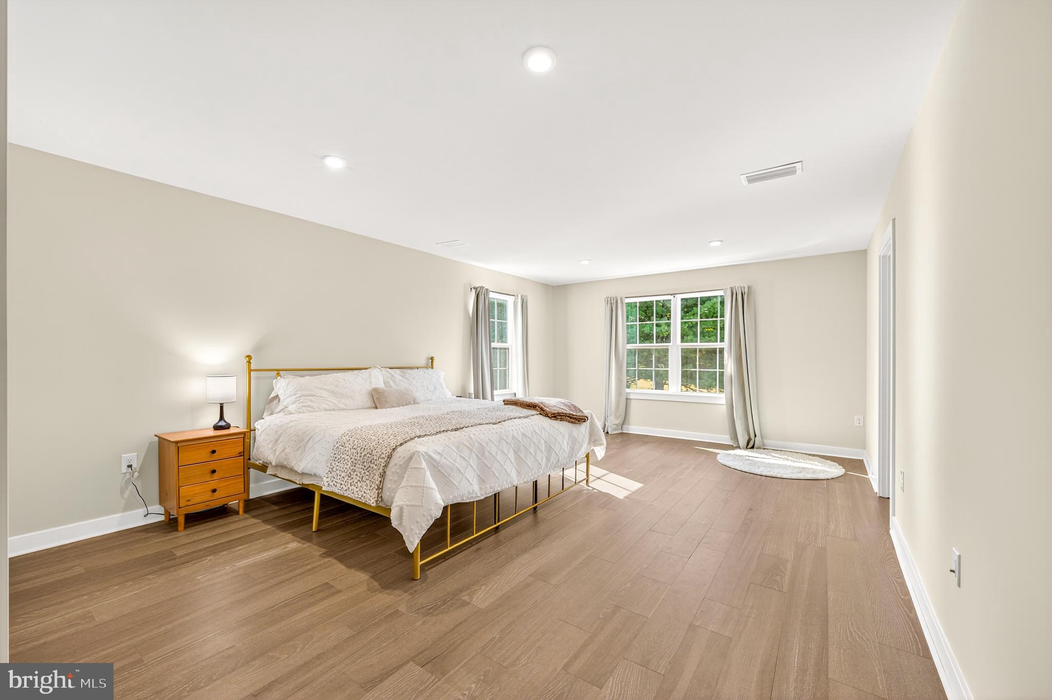 STONE HILL MEADOWS - Residential