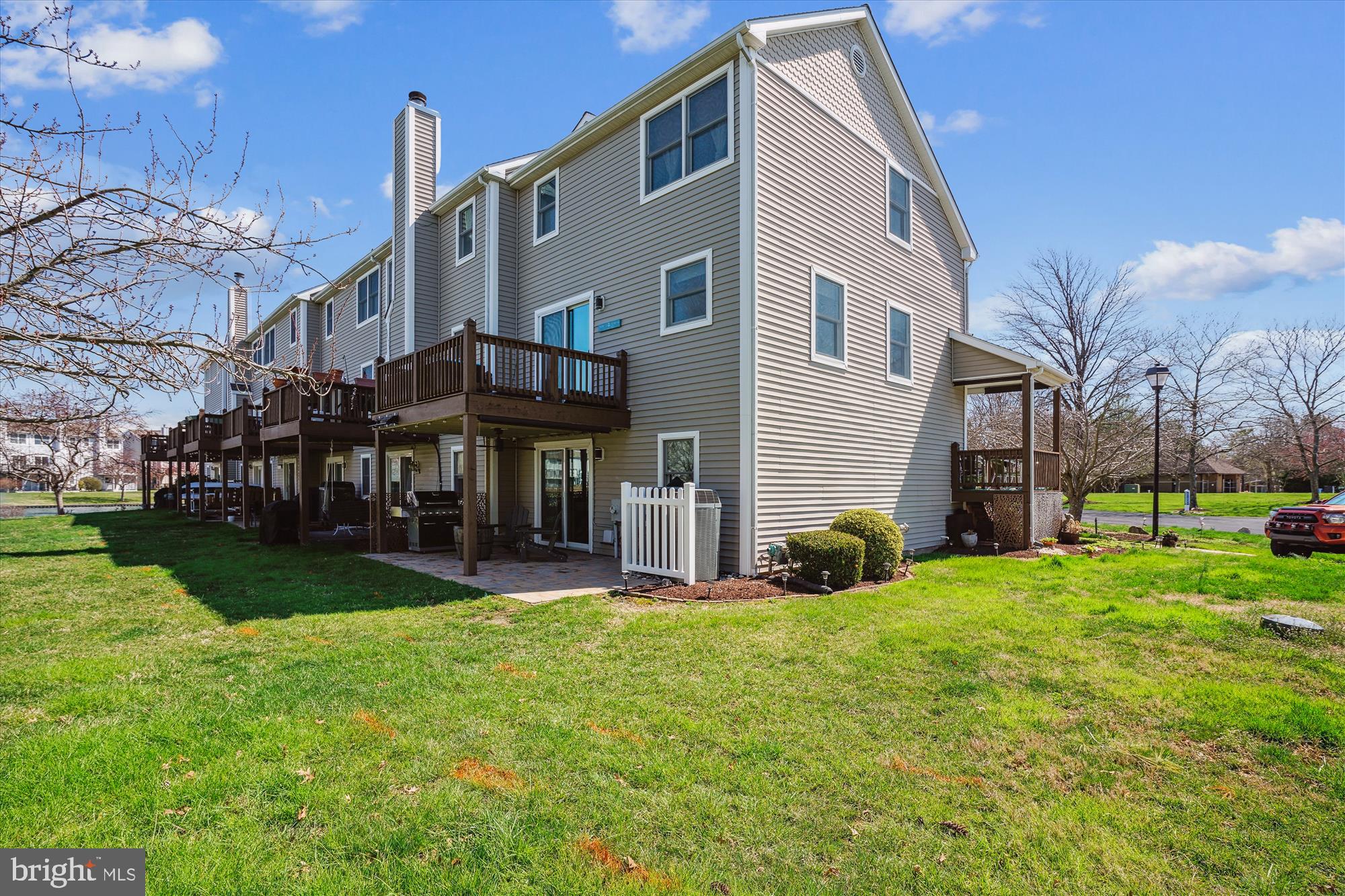 202 RINGNECK COURT