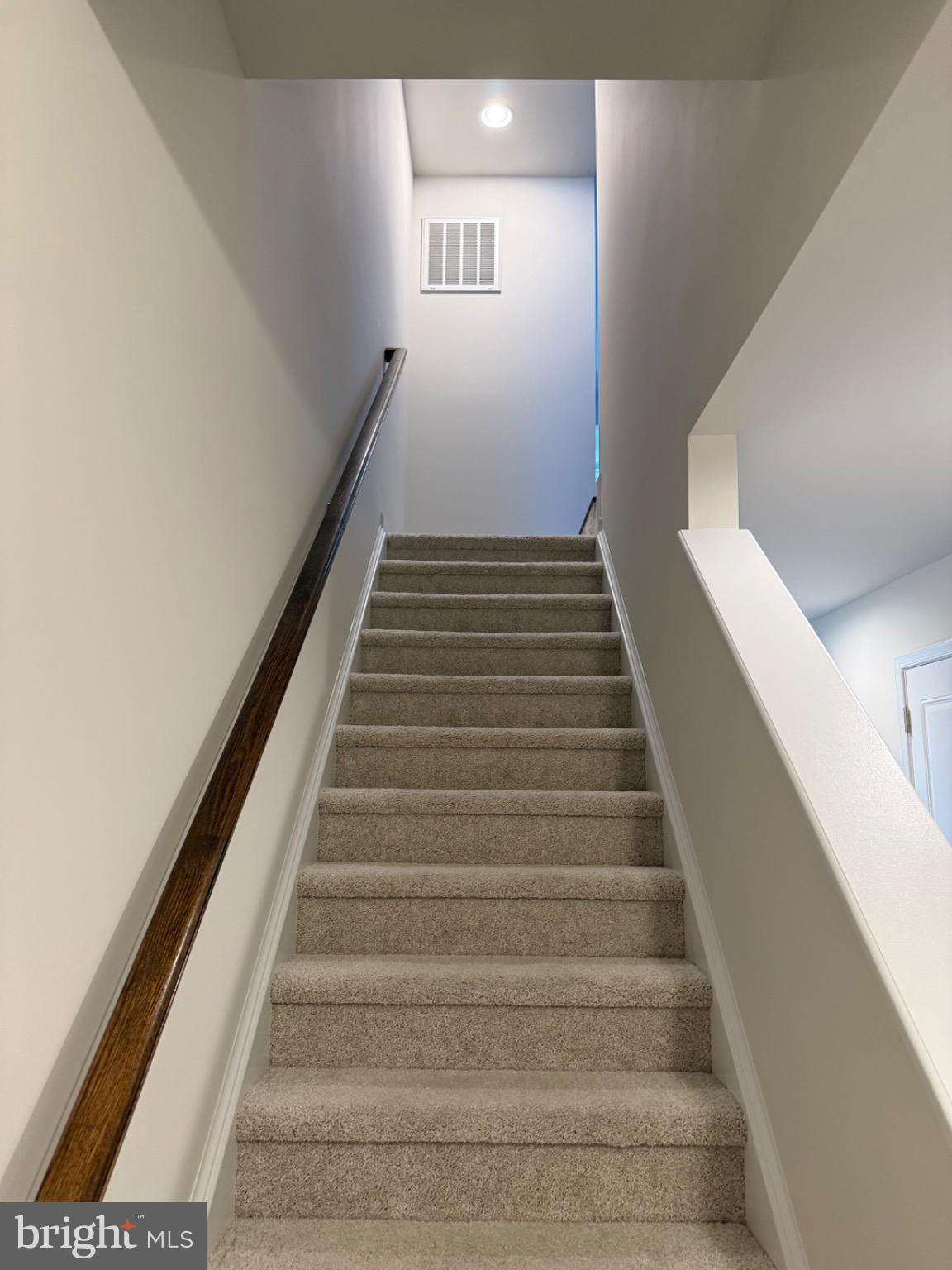 REGENCY CROSSING - Residential Lease