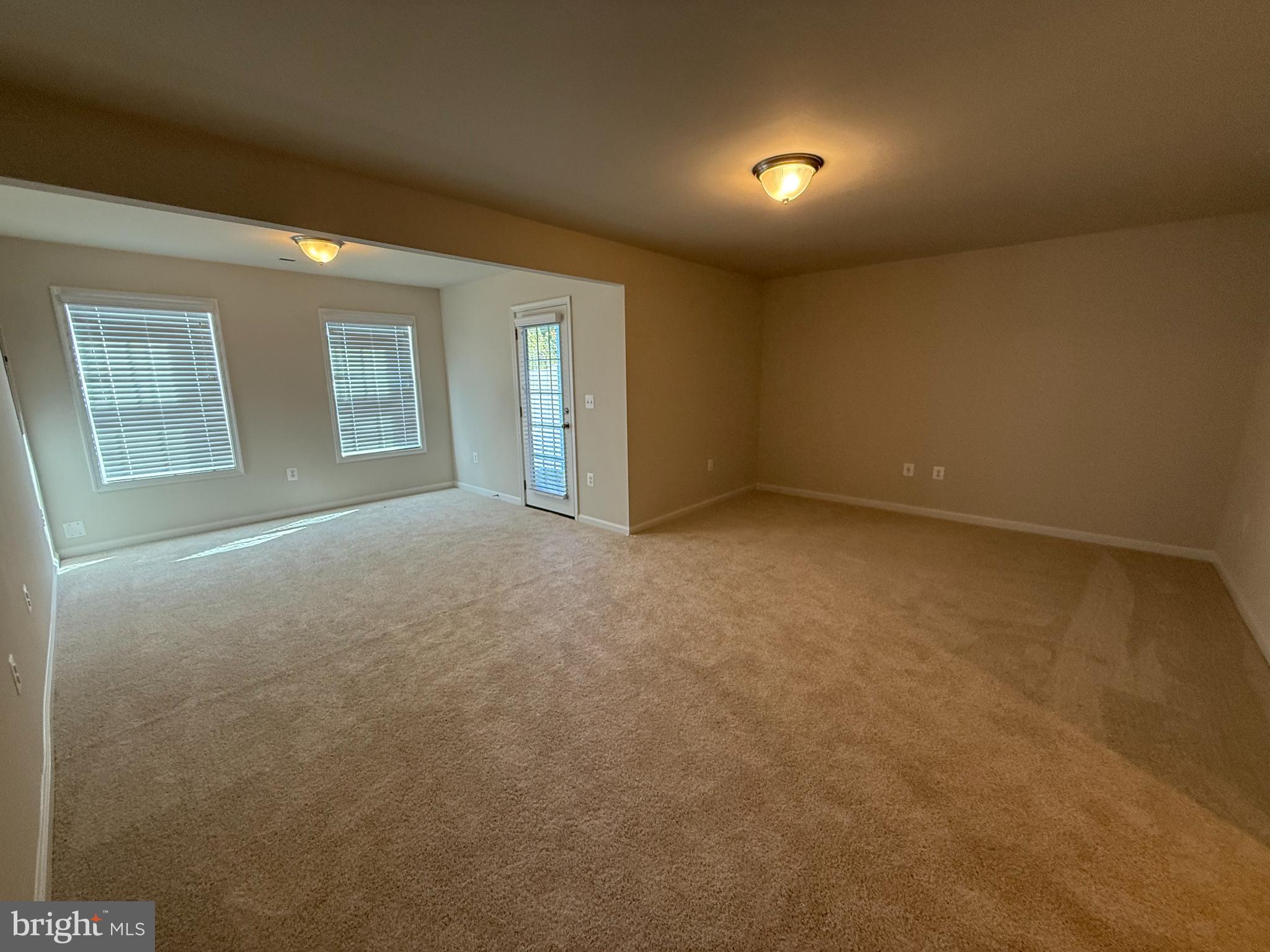 REGENCY CROSSING - Residential Lease