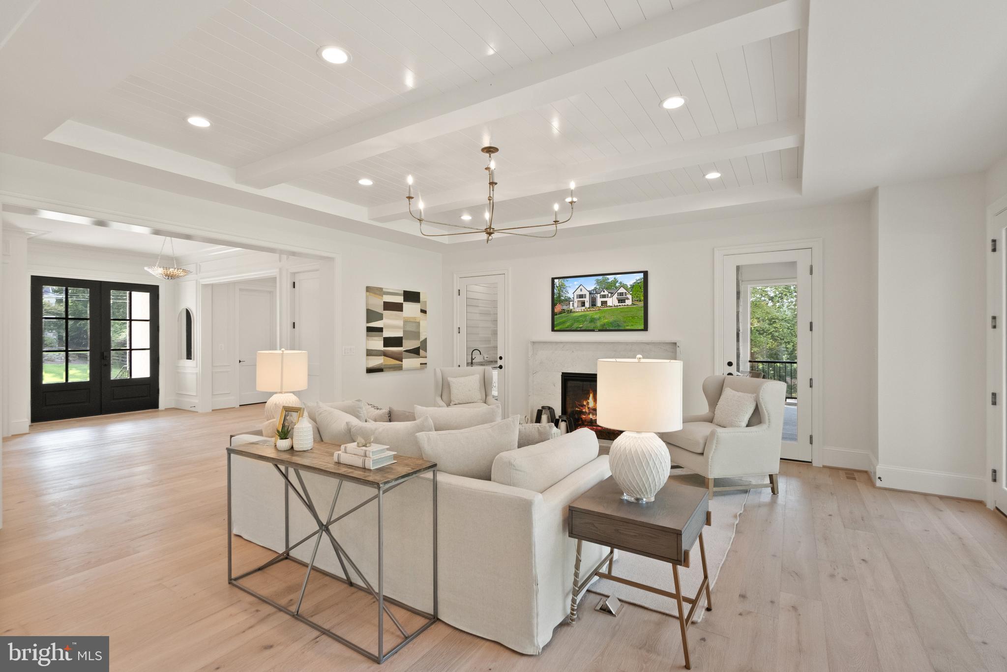 1104 SHARON COURT