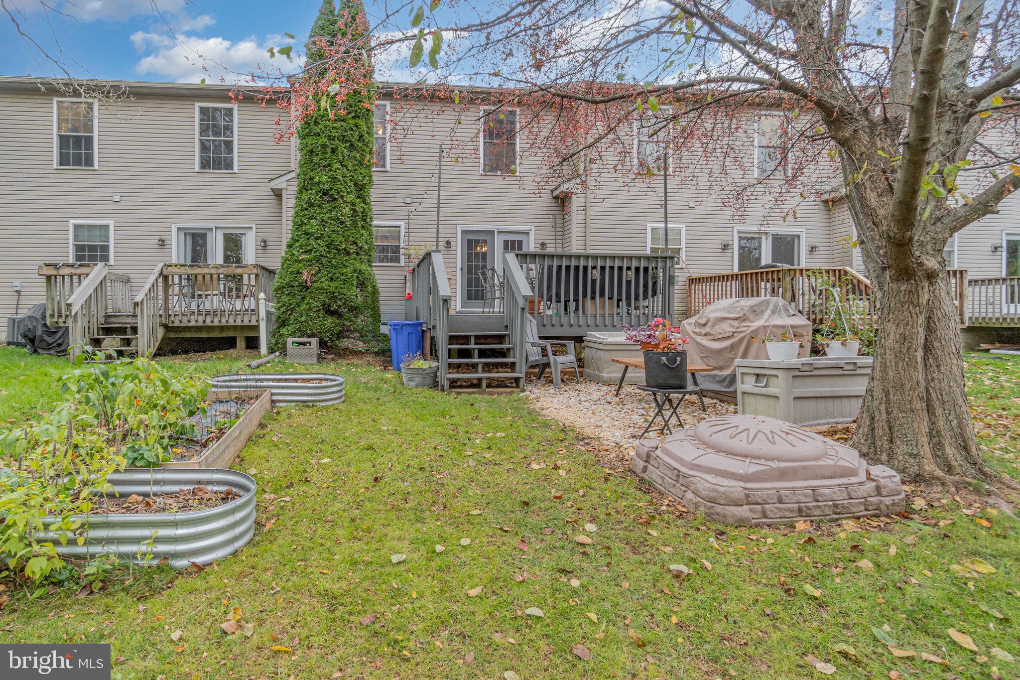 MEADOW VIEW VILLAGE - Residential