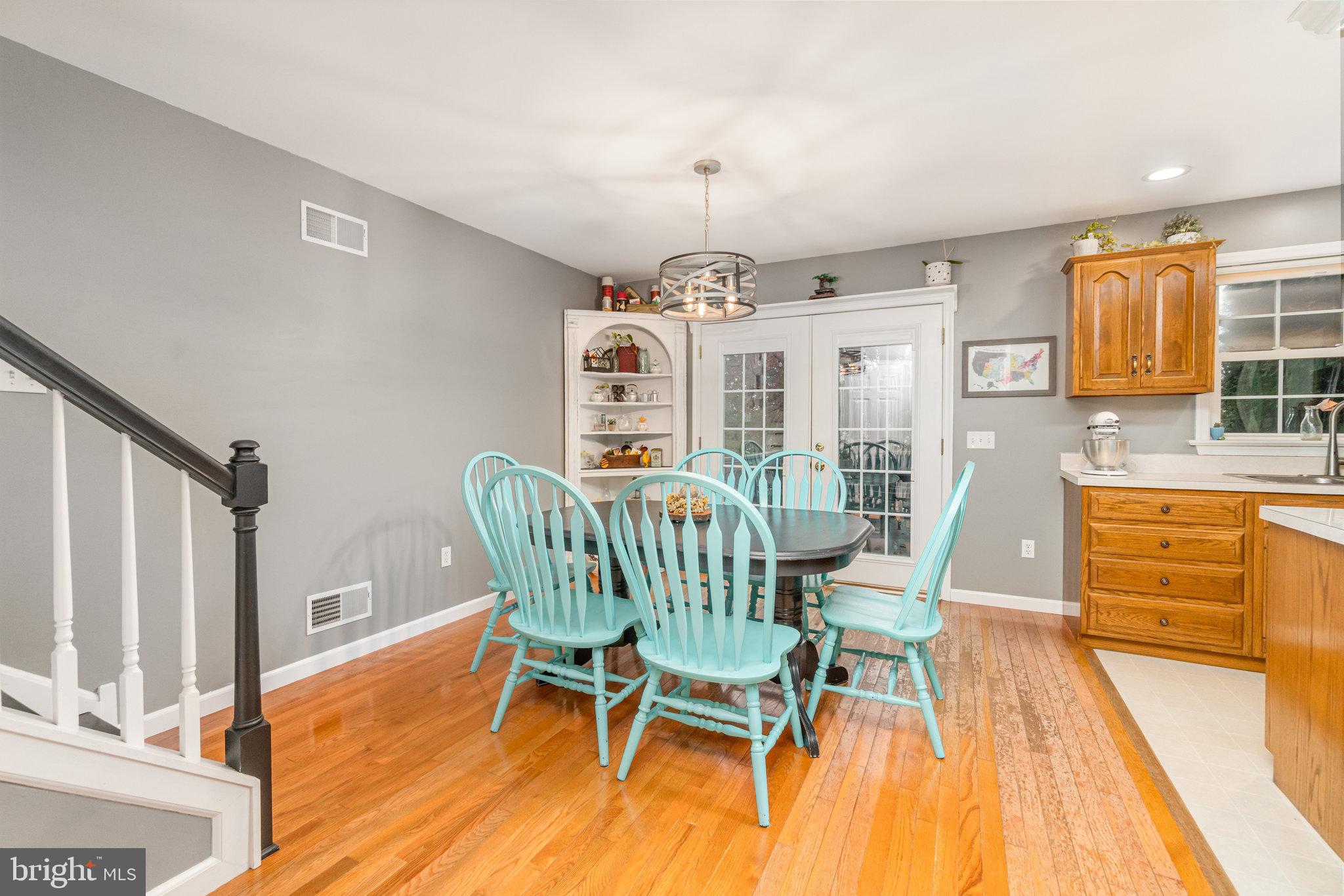 MEADOW VIEW VILLAGE - Residential