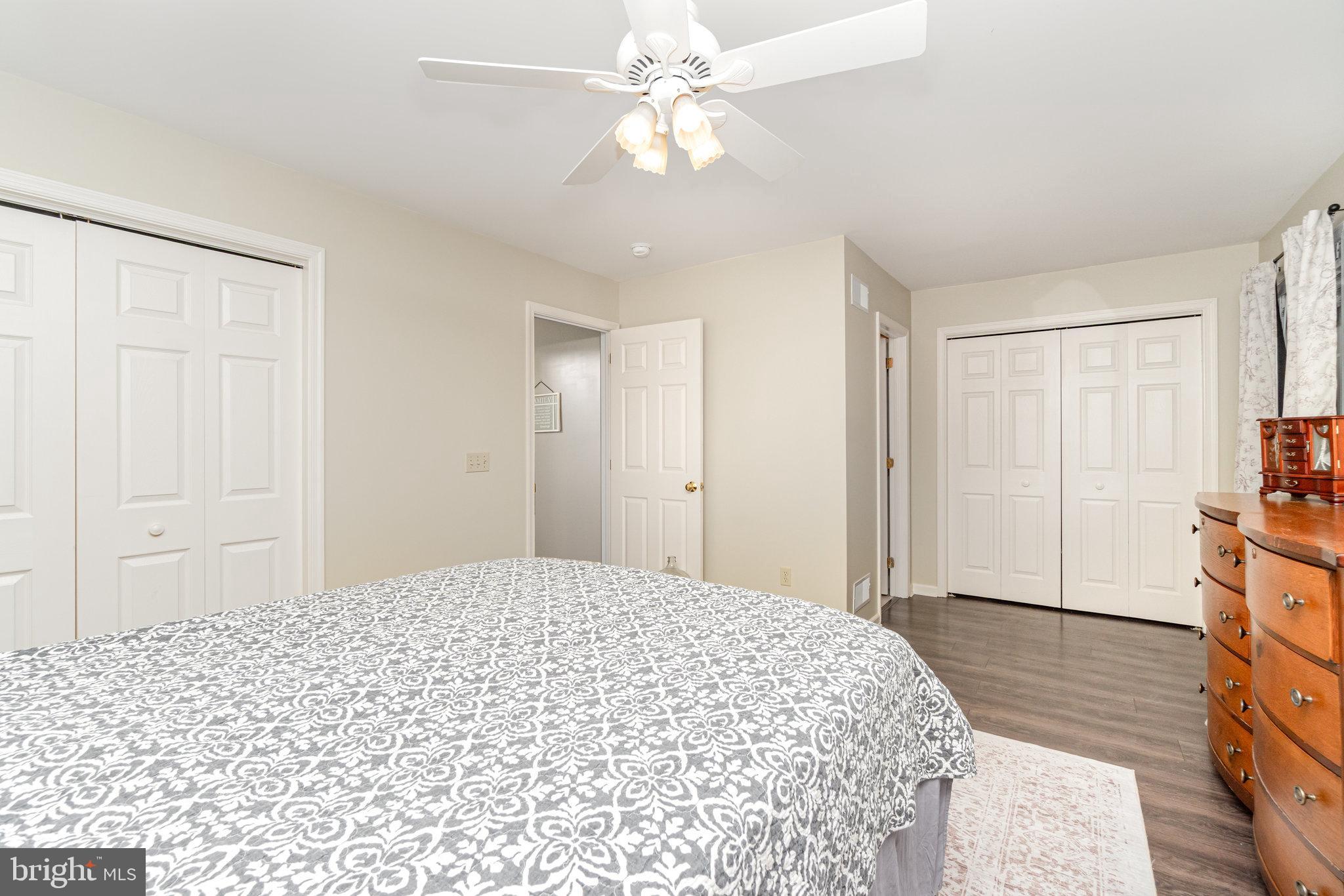 MEADOW VIEW VILLAGE - Residential