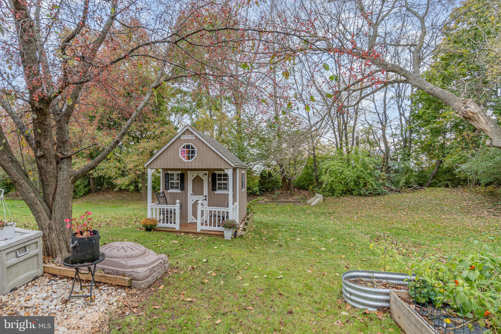 MEADOW VIEW VILLAGE - Residential