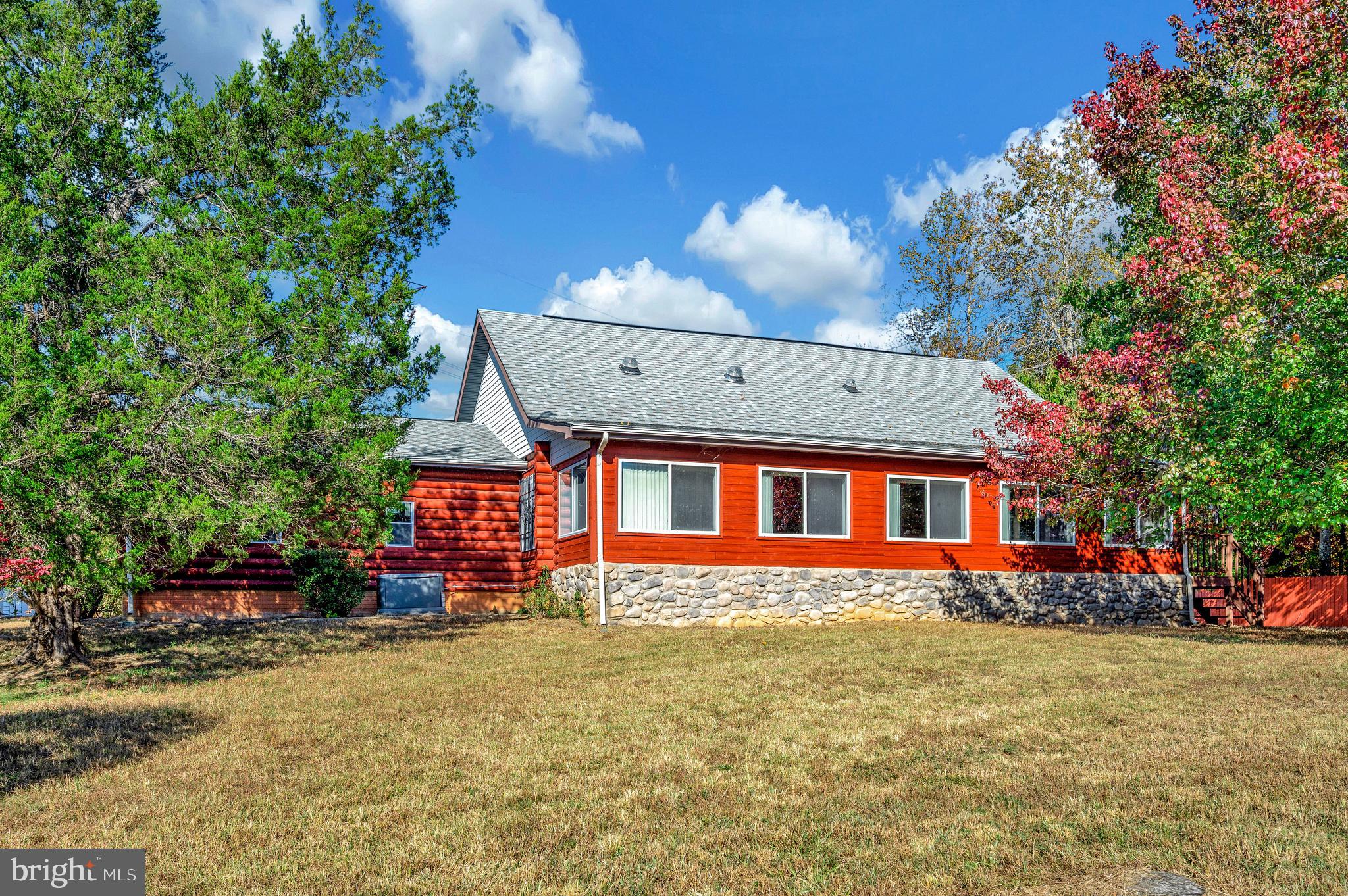 RAPIDAN HILLS - Residential