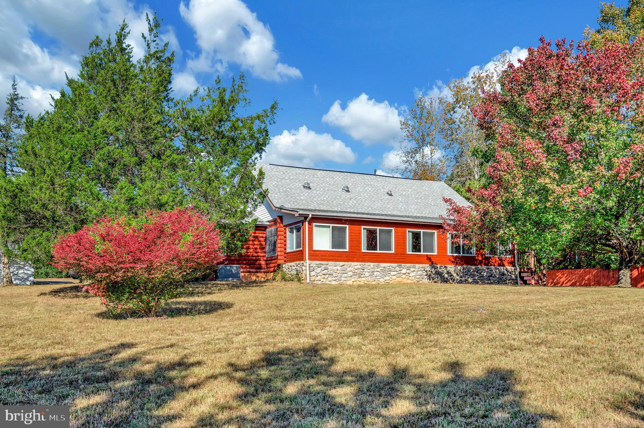 RAPIDAN HILLS - Residential