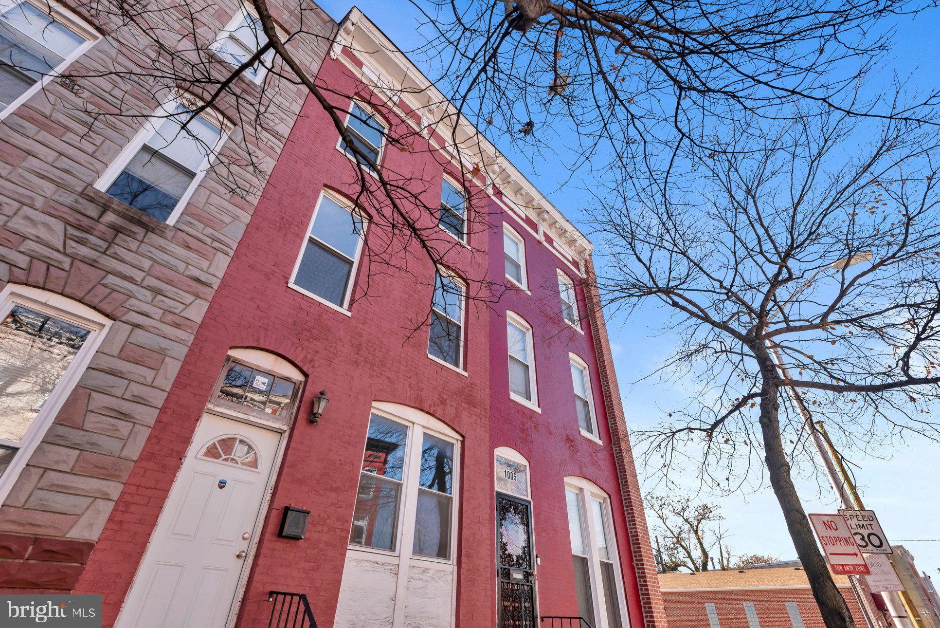 JOHNSTON SQUARE - Residential Lease