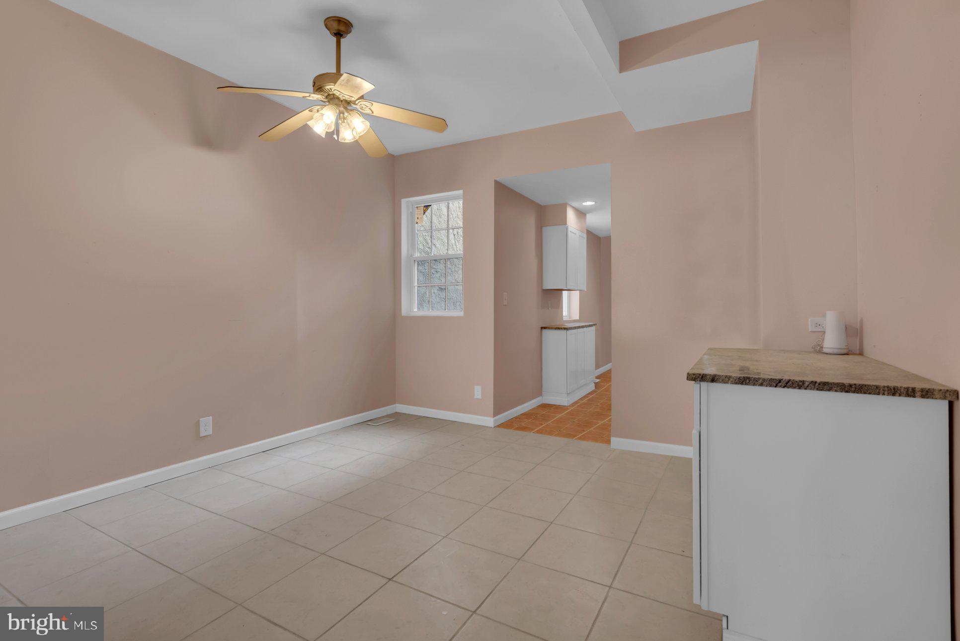 JOHNSTON SQUARE - Residential Lease