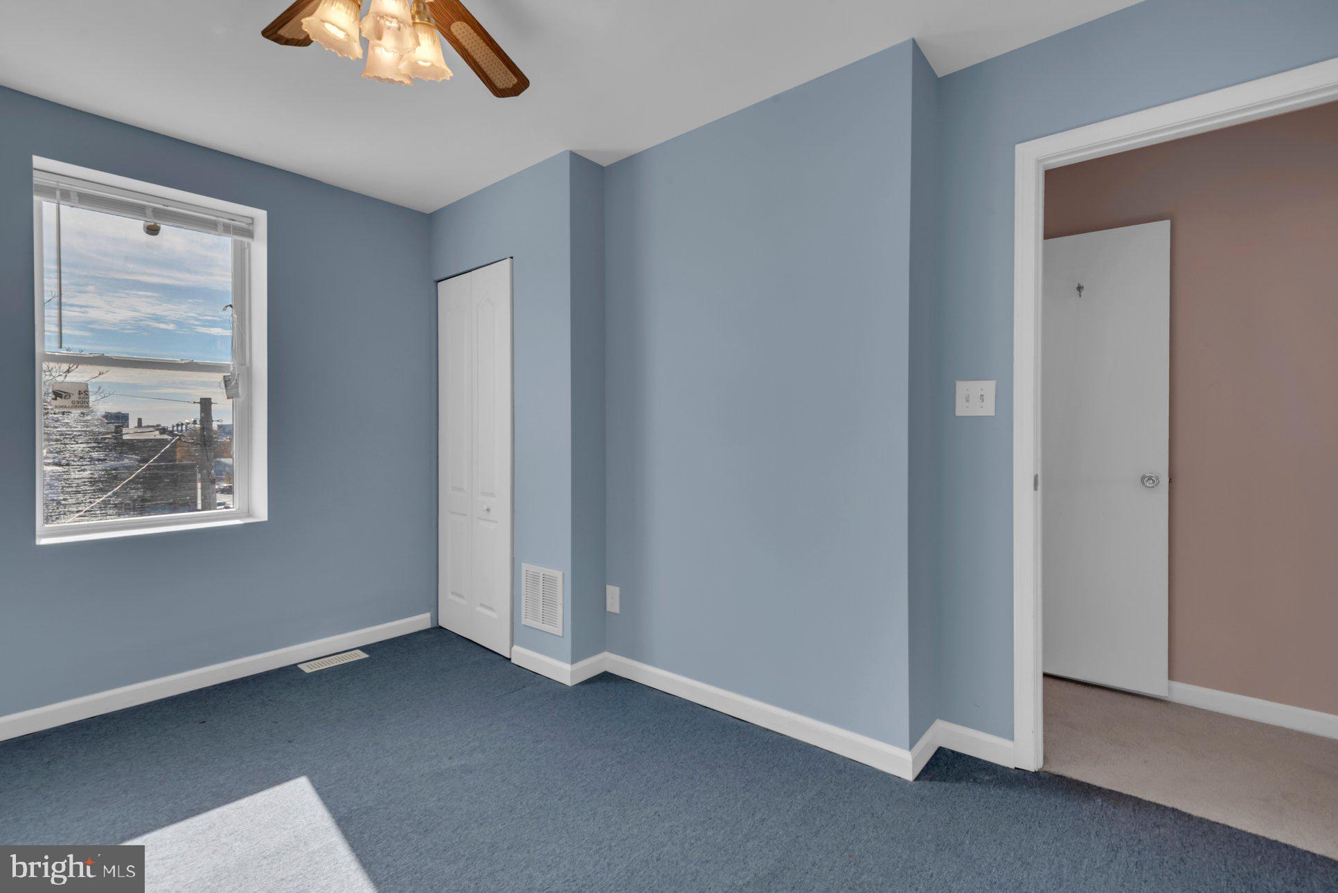 JOHNSTON SQUARE - Residential Lease