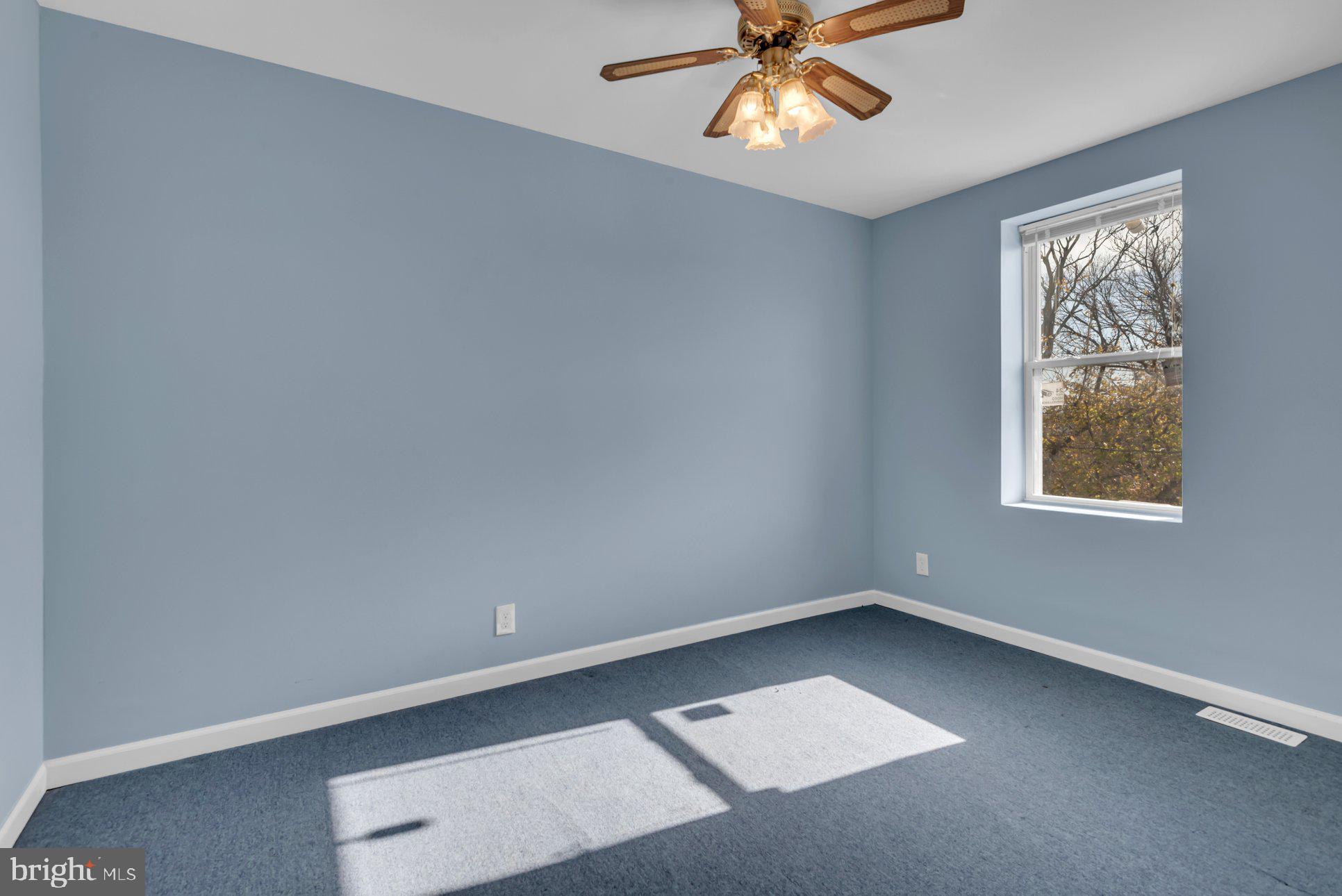 JOHNSTON SQUARE - Residential Lease