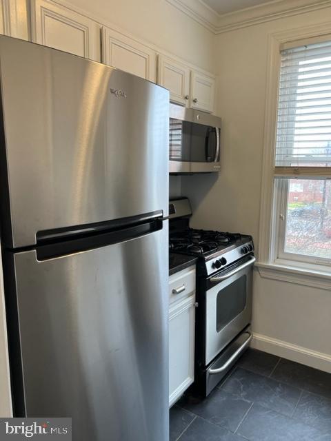 BEARINGS SOUTH - Residential Lease