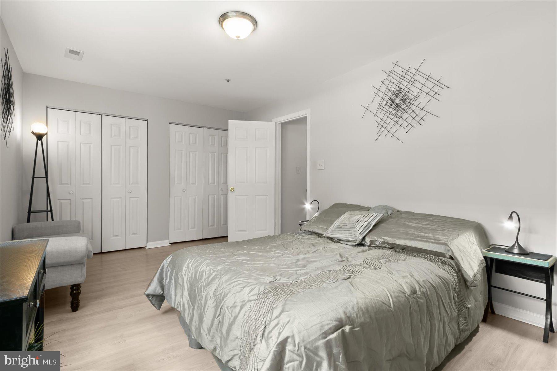 FORT WASHINGTON - Residential