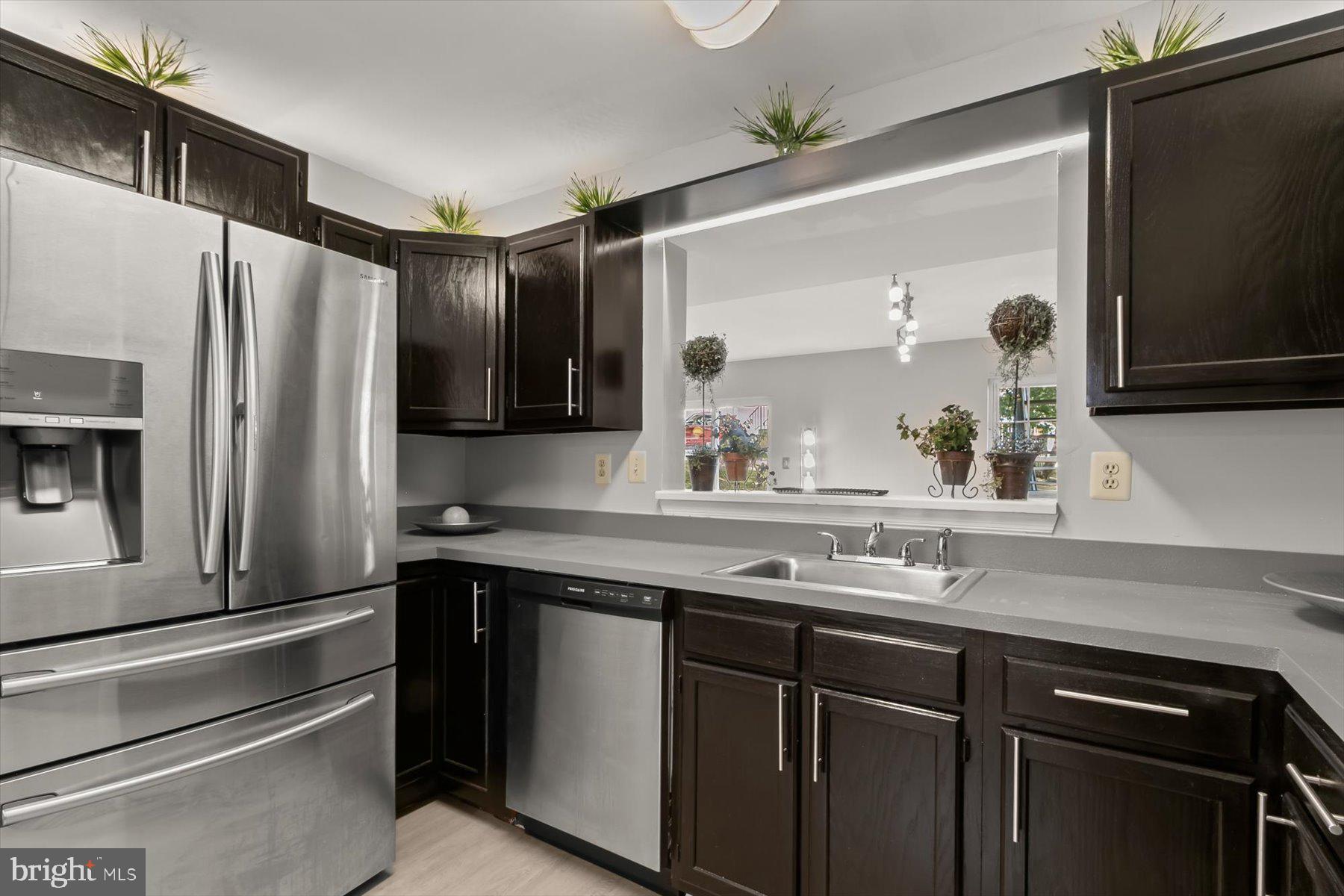 FORT WASHINGTON - Residential