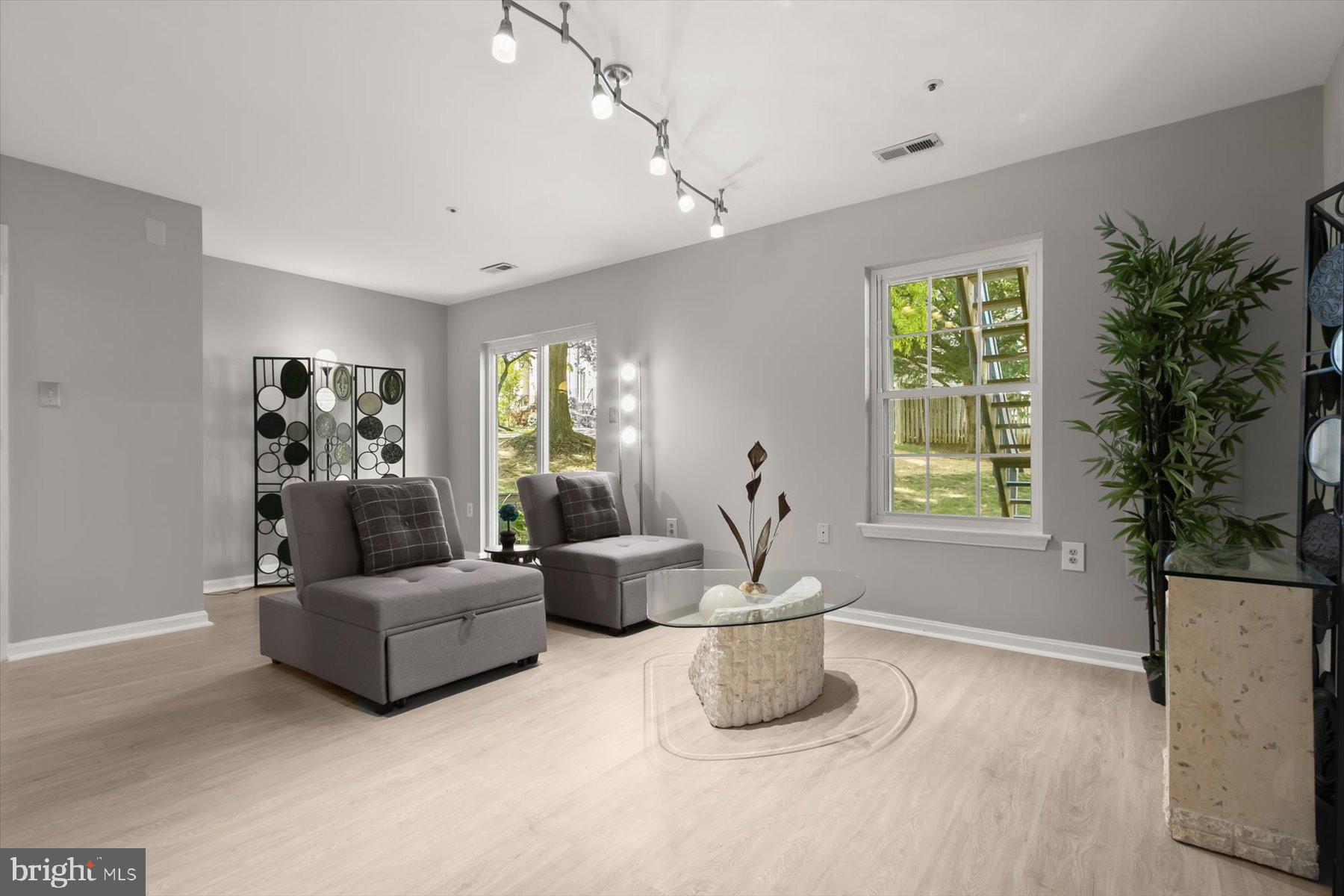 8328 FOUNDERS WOODS WAY 1051