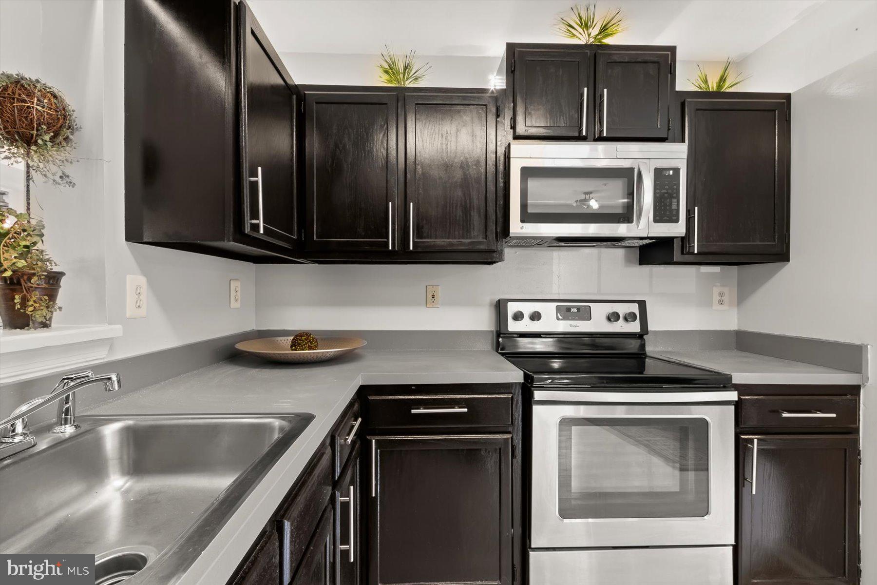 FORT WASHINGTON - Residential