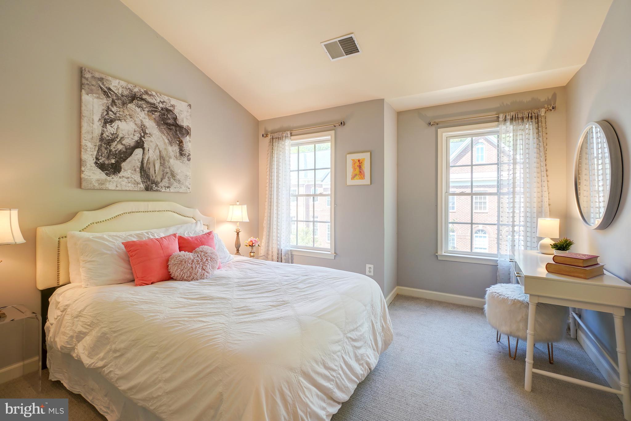 MEDINAH HOMES - Residential