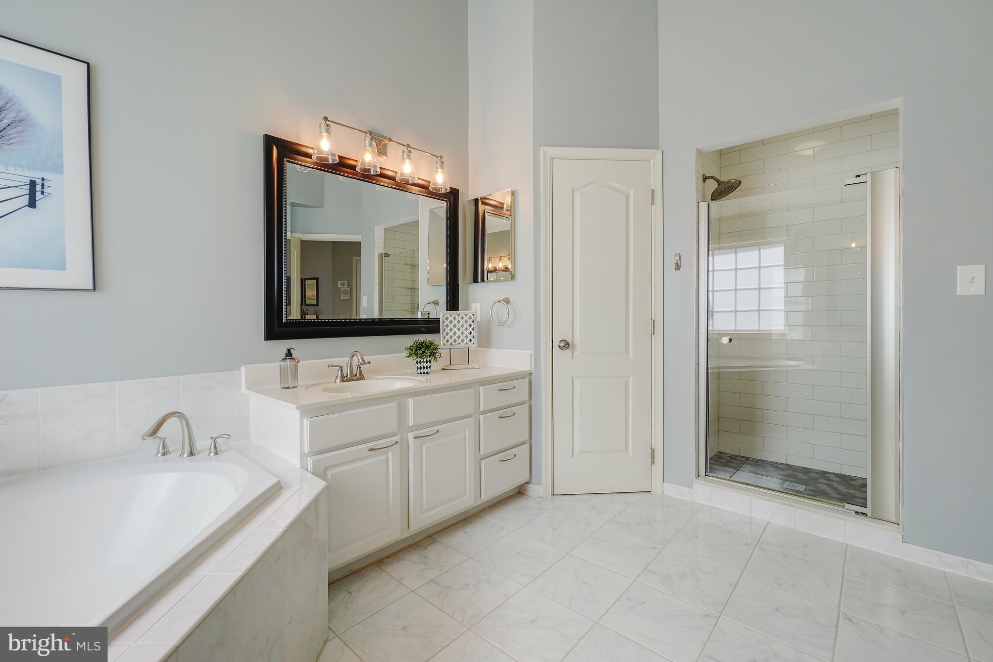 MEDINAH HOMES - Residential