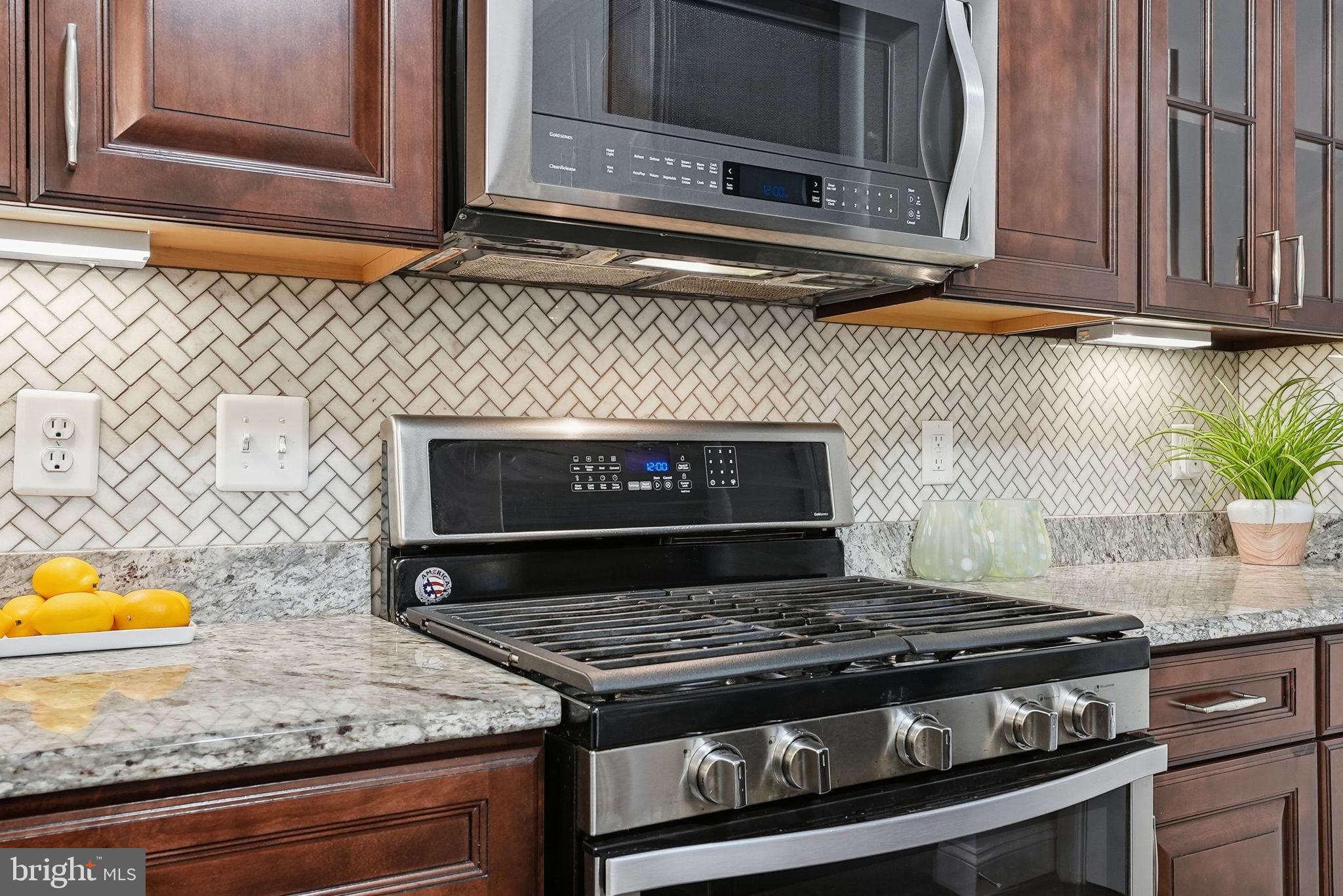 NORBECK CROSSING - Residential