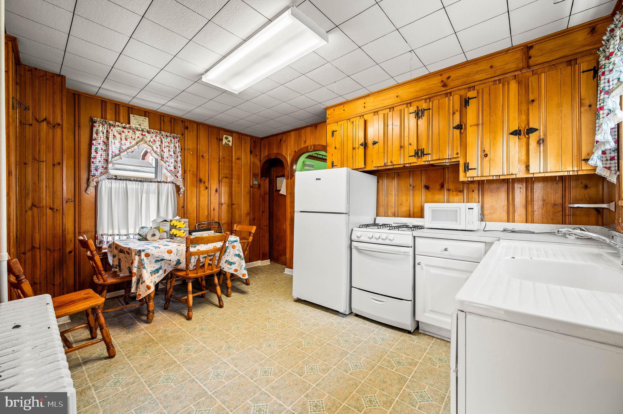 RIVERWATCH CONDO - Residential